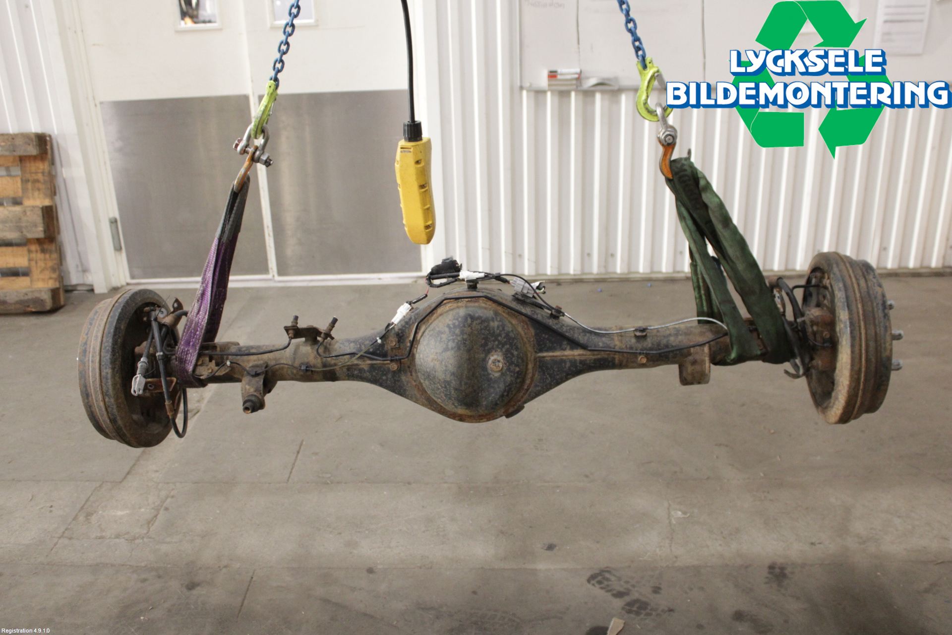 Toyota HILUX 16- Bakaxel