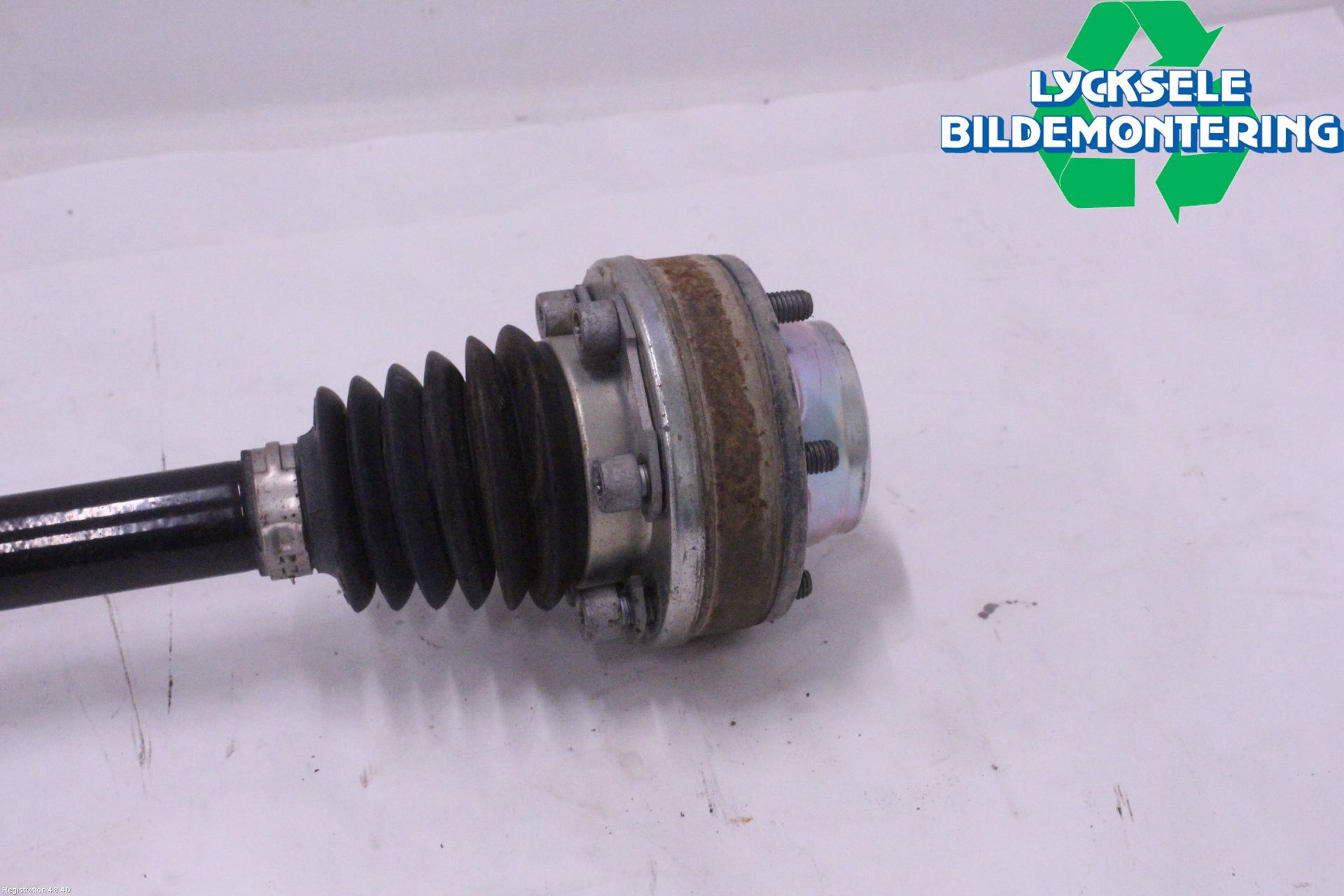Volkswagen VW TIGUAN 16-24 Drivaxel Bak Vänster