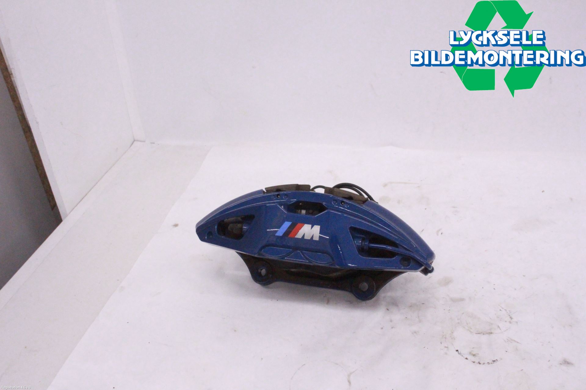 BMW 5 G30/G31/F90 17-23 Bromsok Fram Vänster