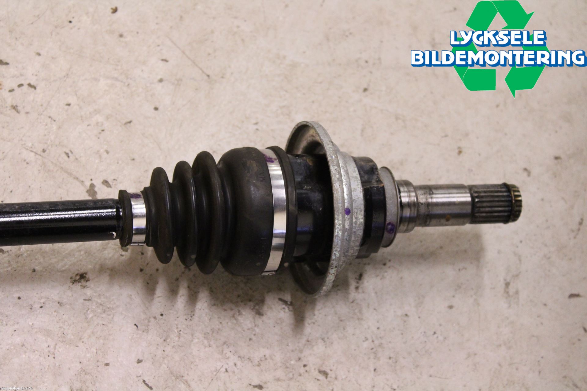 Mazda CX-5 17- Drivaxel Bak Vänster