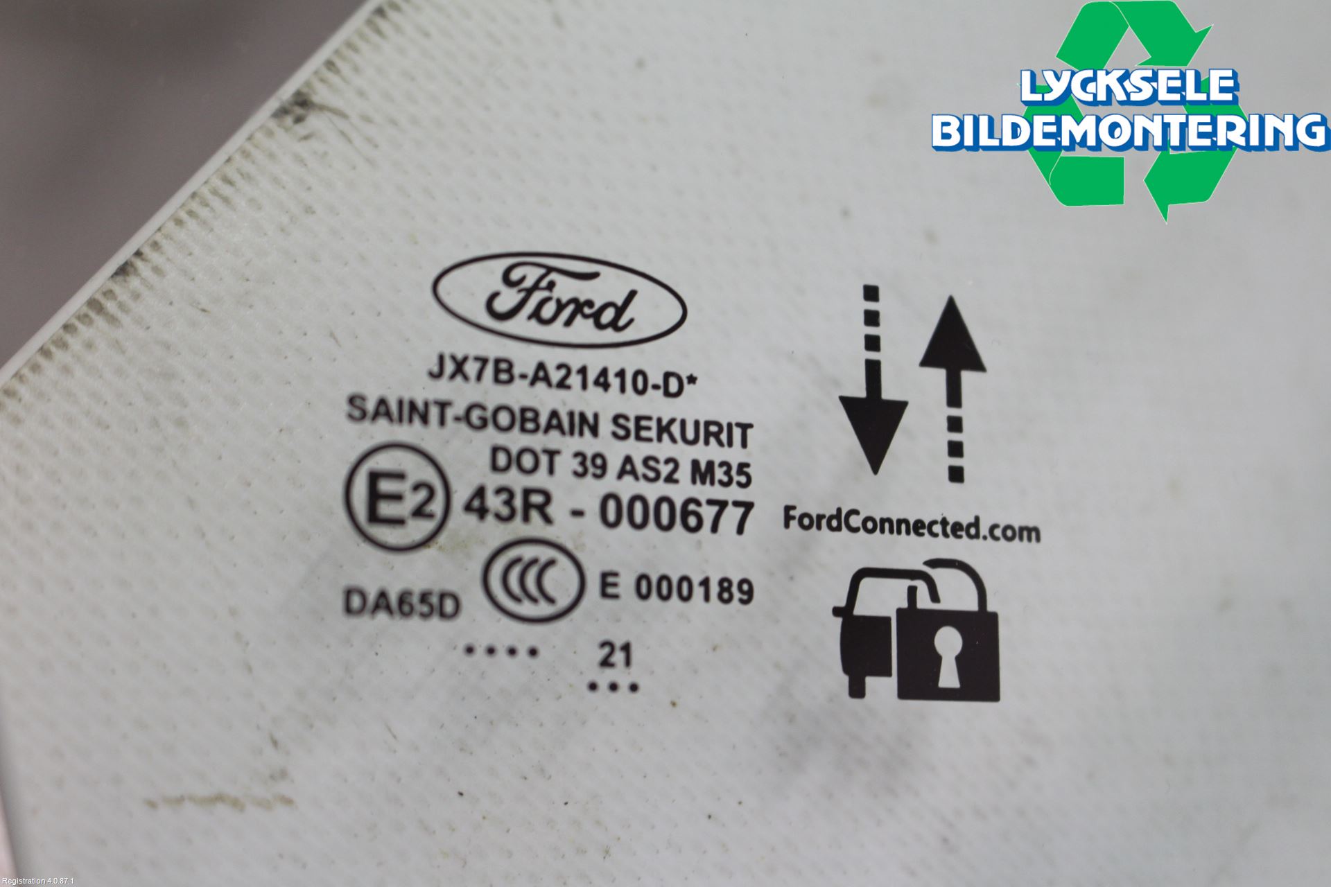 Ford FOCUS 19- Dörruta Fram Höger