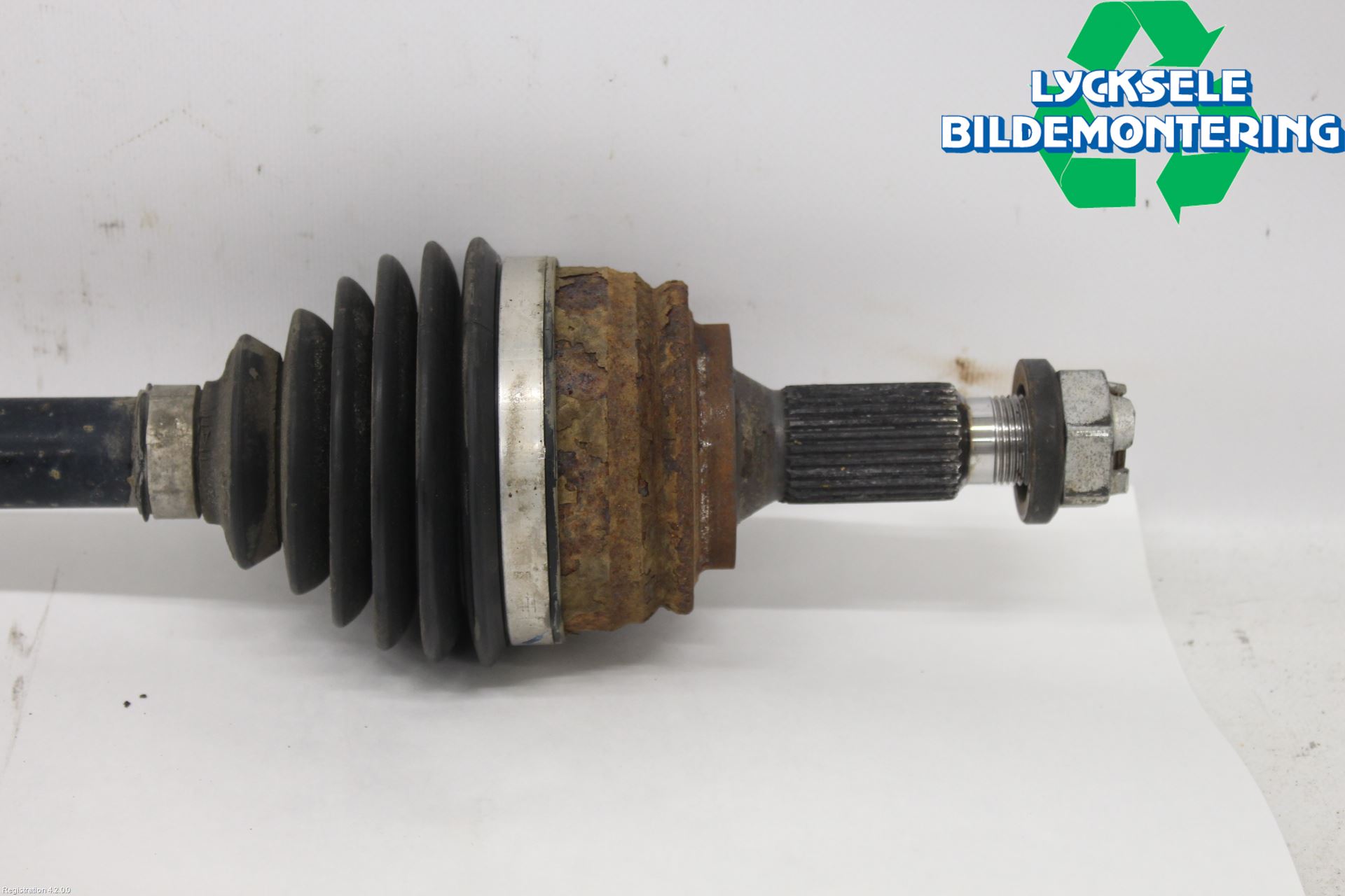 Peugeot 5008 17-24 Drivaxel Fram Höger