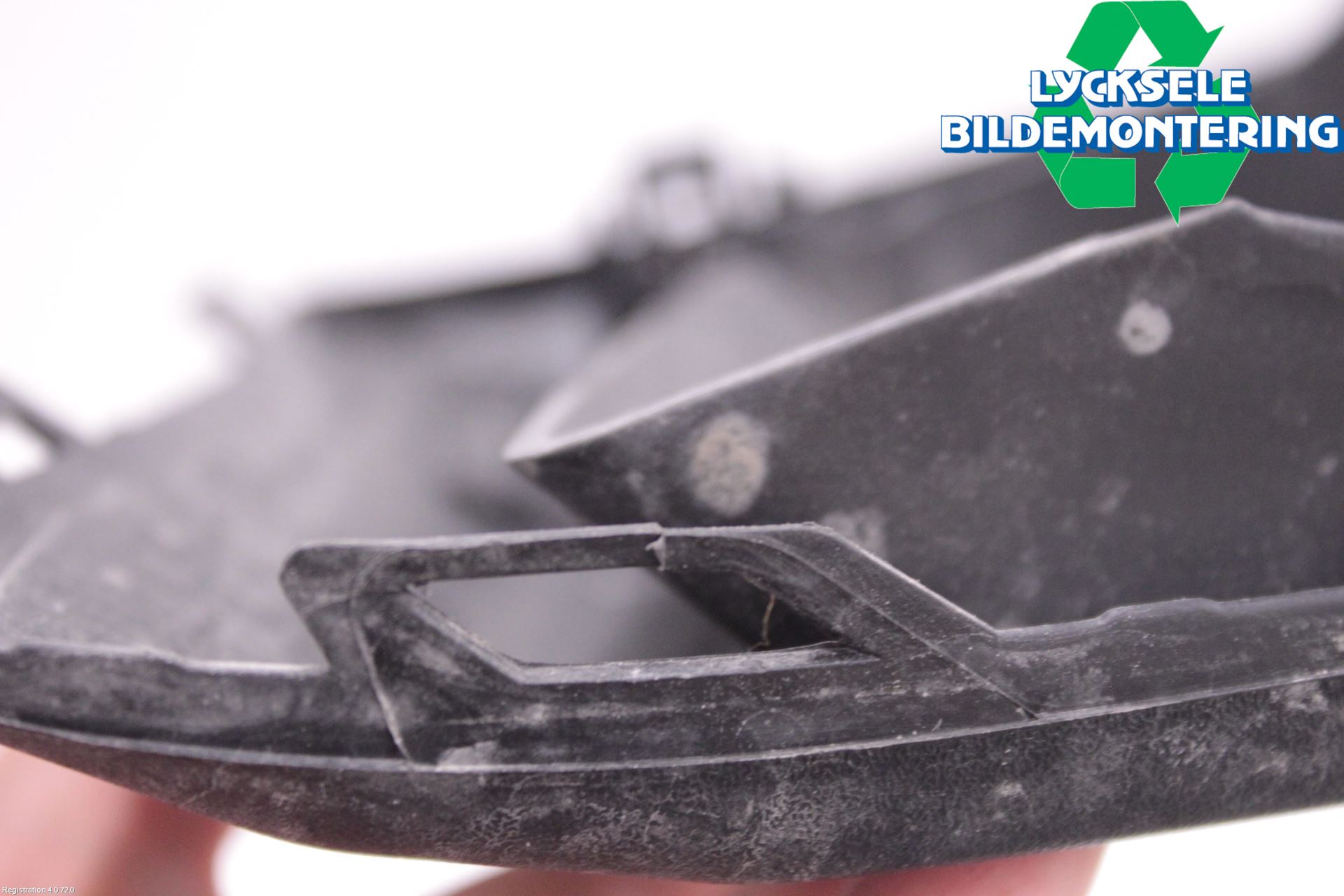 Ford FOCUS 19- Dimljussarg Fram