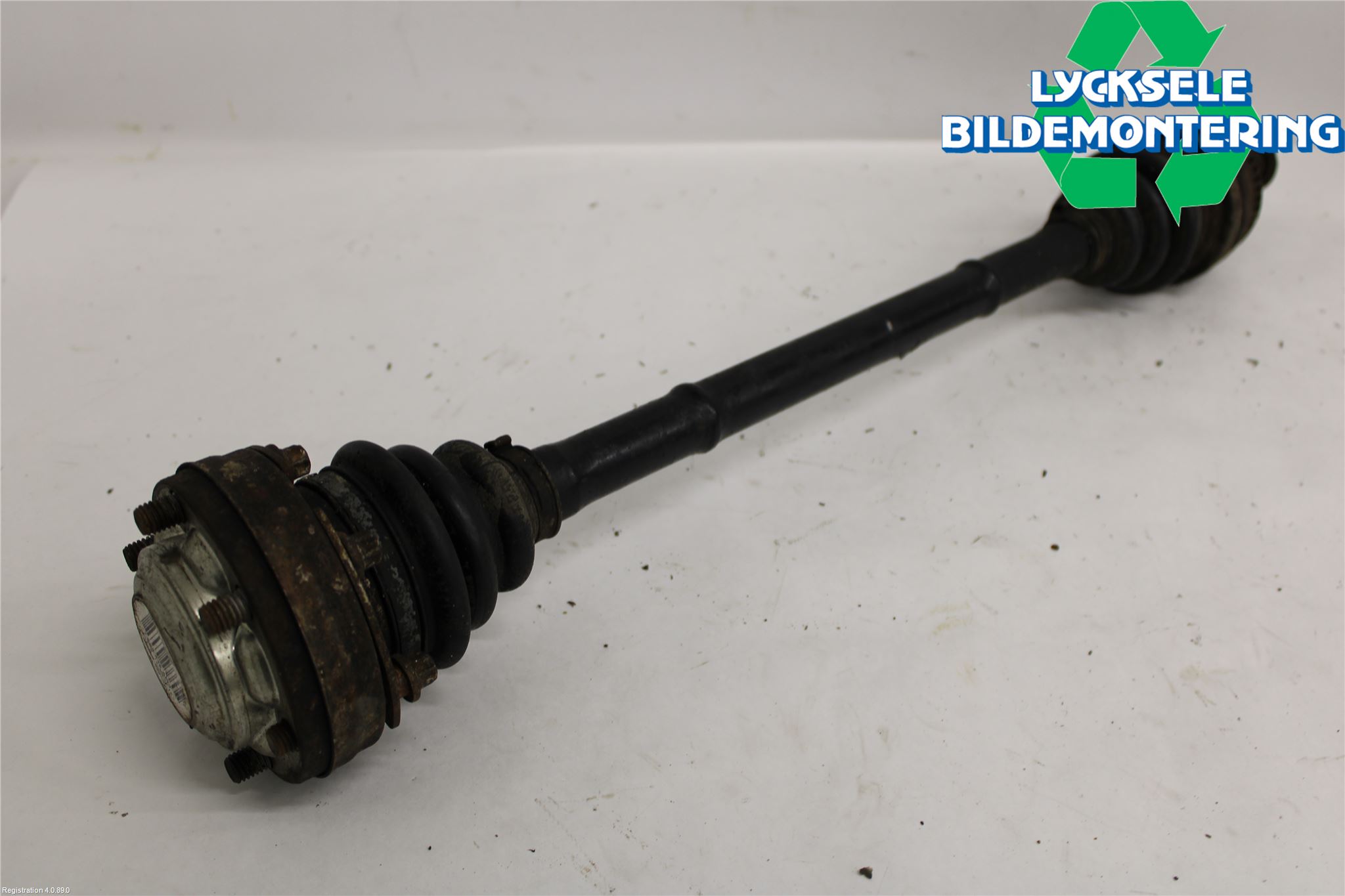 BMW 3 E90/91 SED/TOU 05-12 Drivaxel Bak Höger