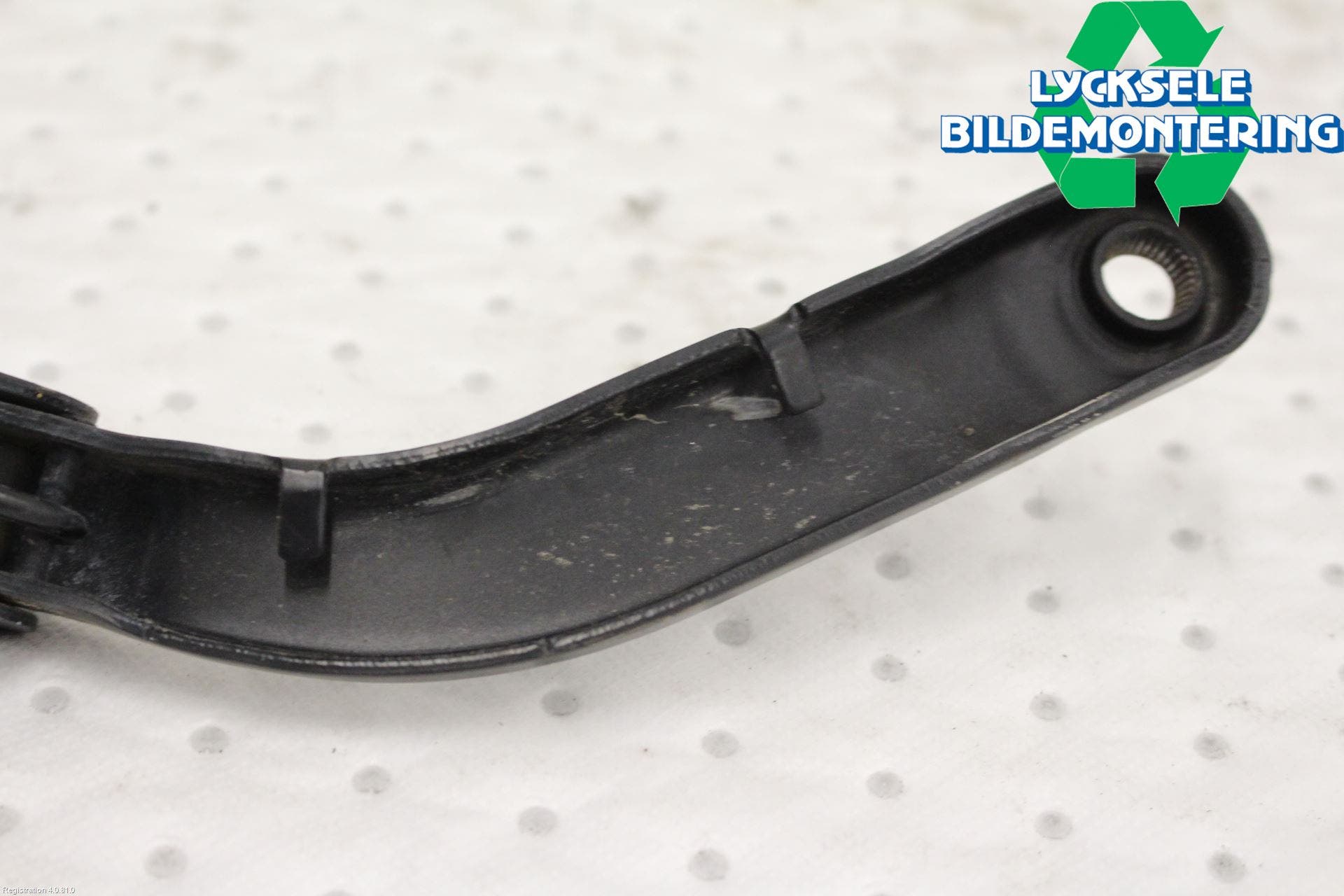 Mercedes-Benz MB SPRINTER (W906) 06-18 Torkararm Armar Vindruta