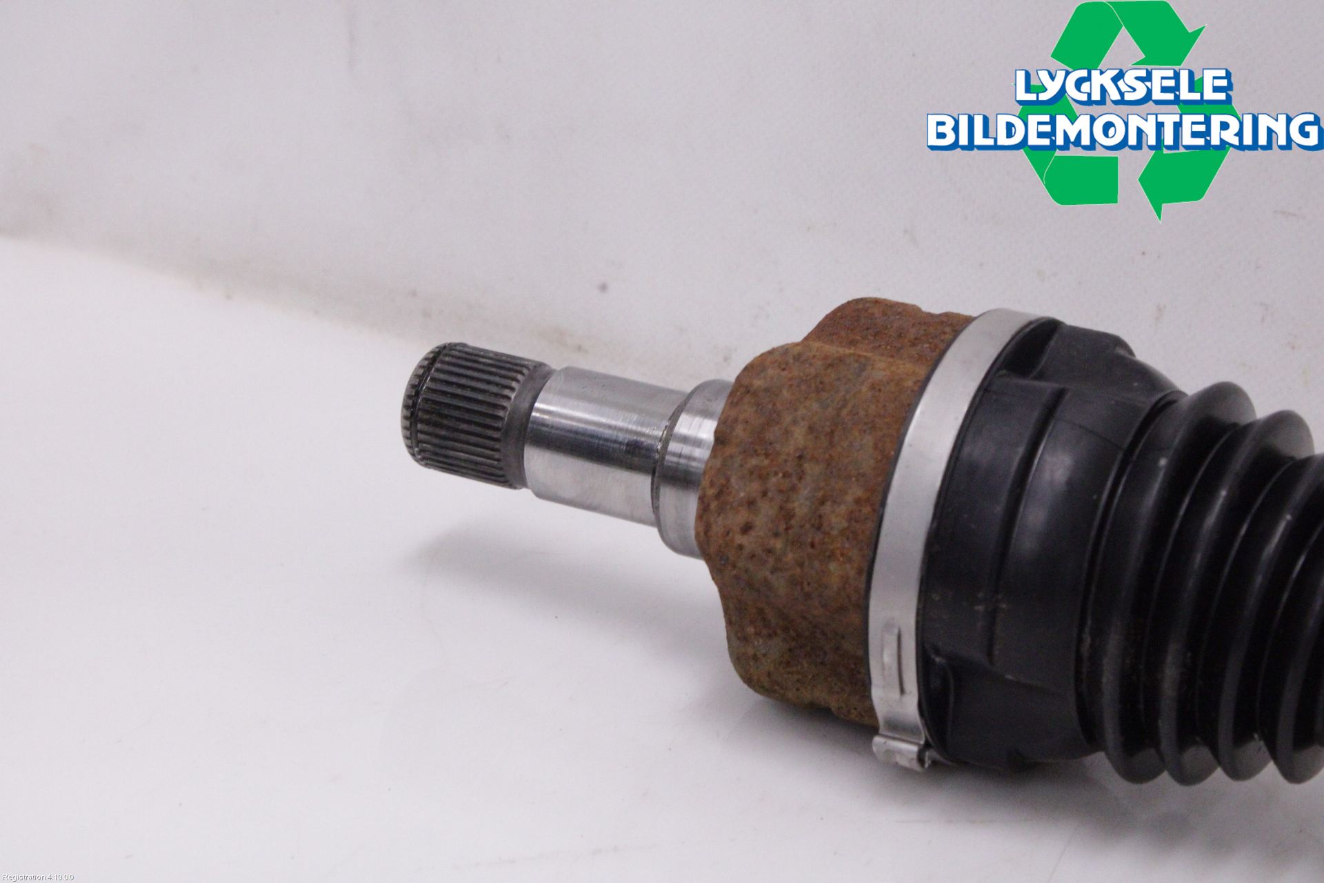 Volkswagen VW ID.4 21- Drivaxel Bak Höger
