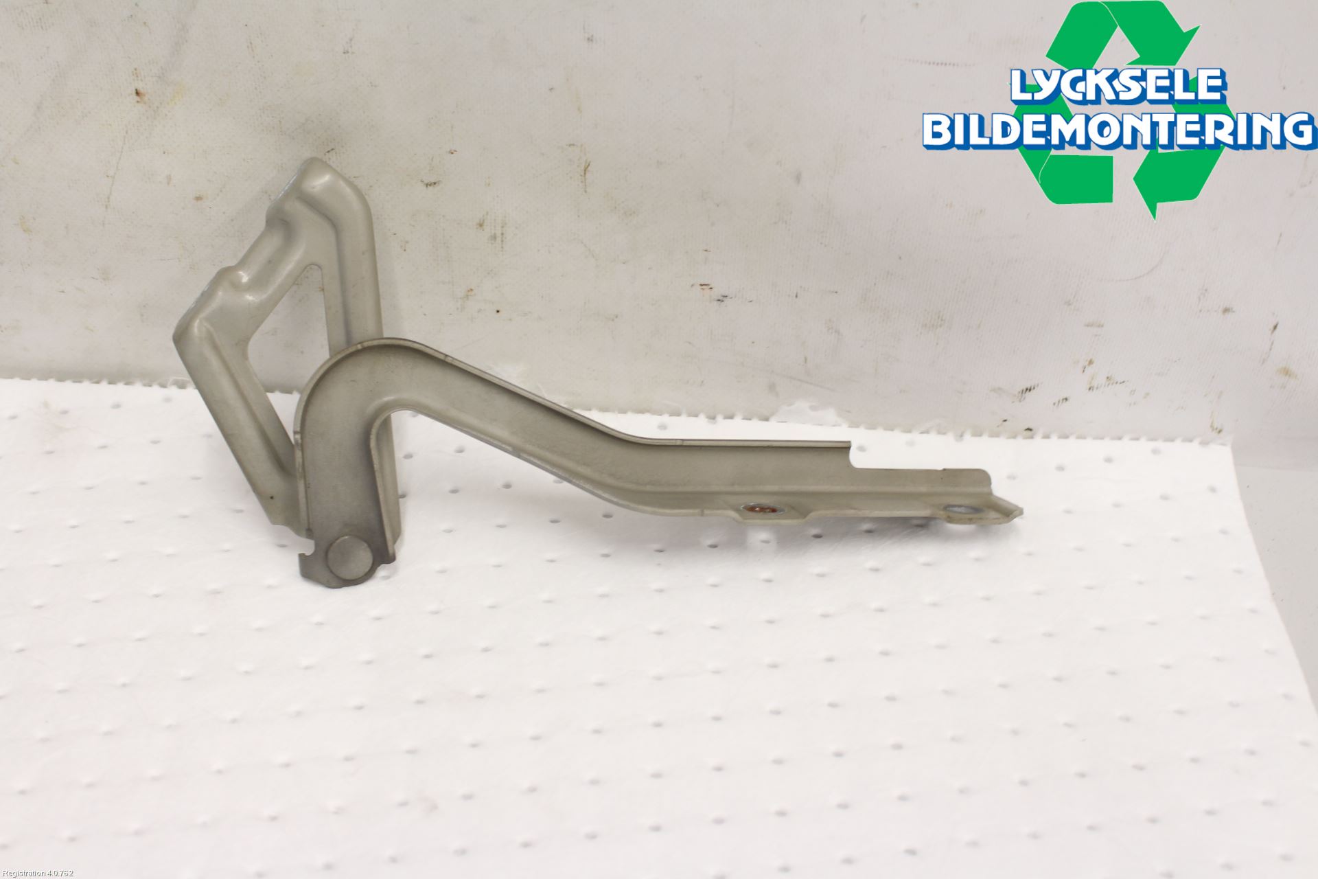 Suzuki VITARA 15- Huvgångjärn