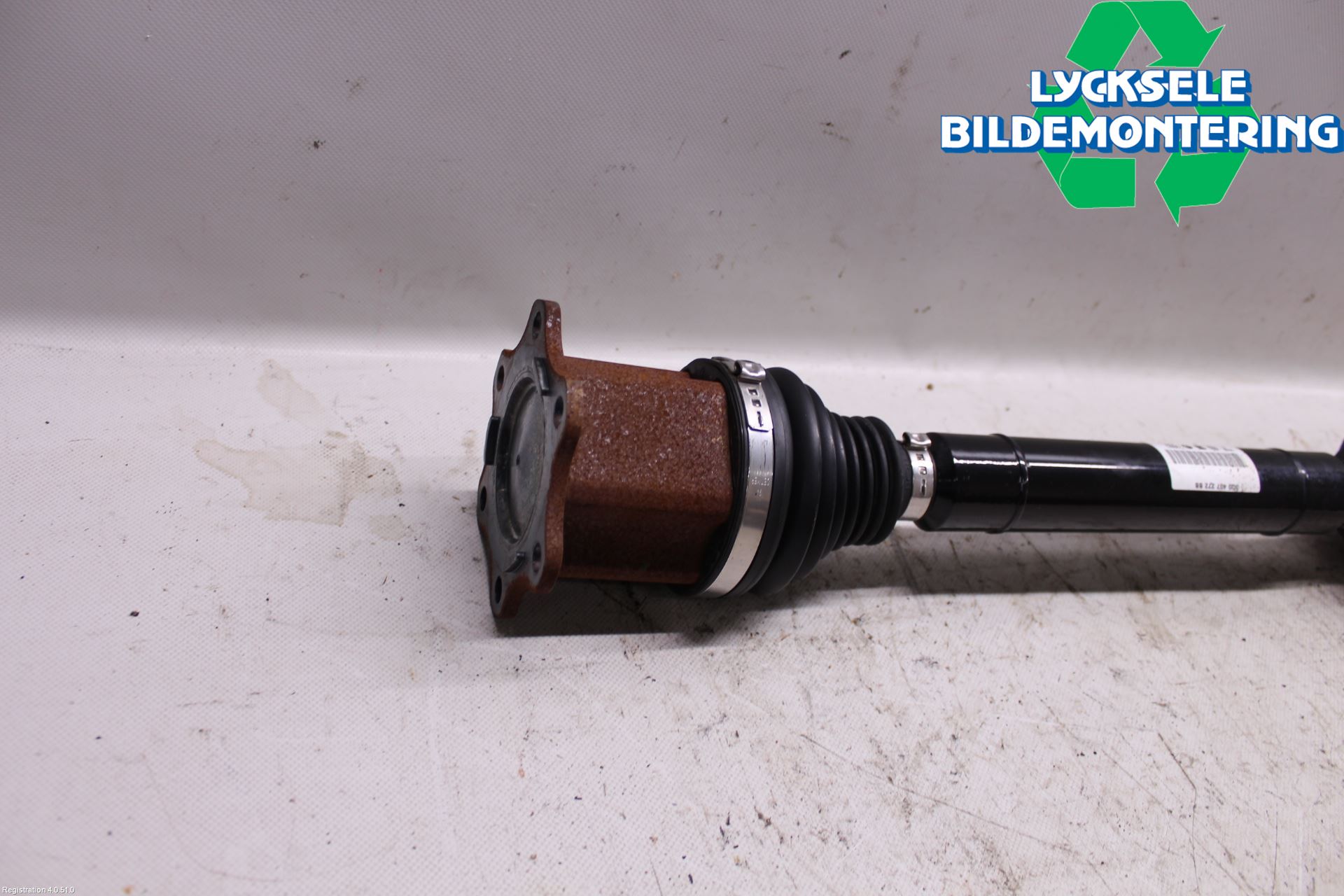 Volkswagen VW PASSAT 15-19 Drivaxel Fram Höger