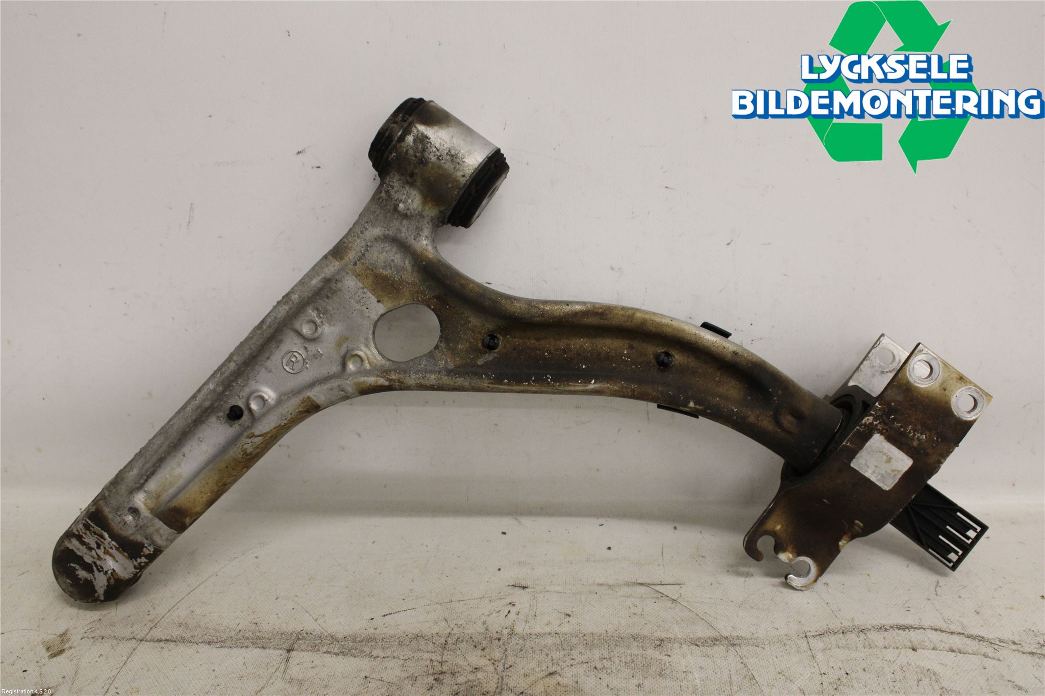 Mercedes-Benz MB CLA-KLASS (C117/X117) 13-19 Bärarm Fram Undre Hö
