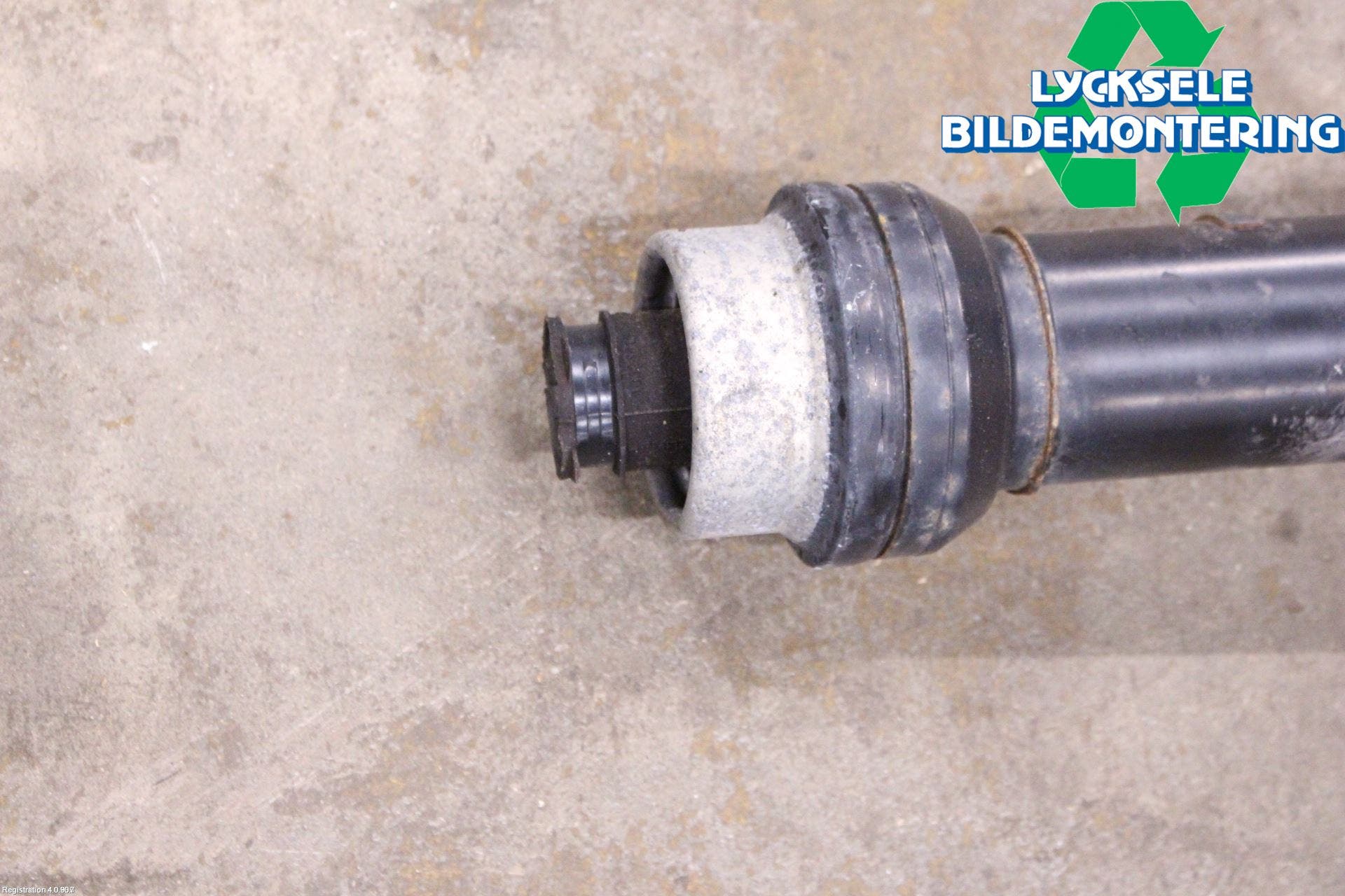 Audi A4/S4 B9 16-19 Mellanaxel Komp