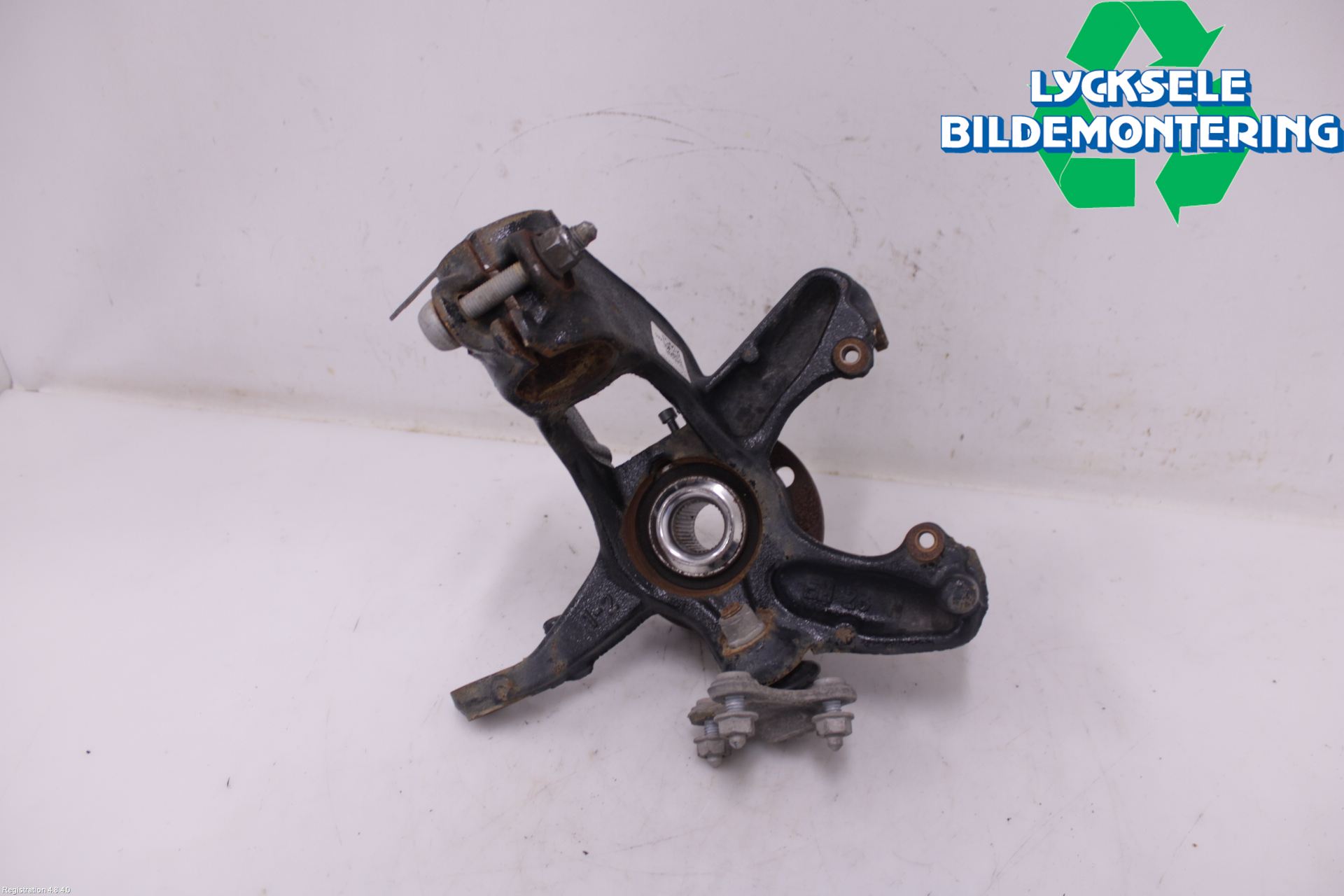 Volkswagen VW TAIGO 22- Styrspindel Lagerhus Vä
