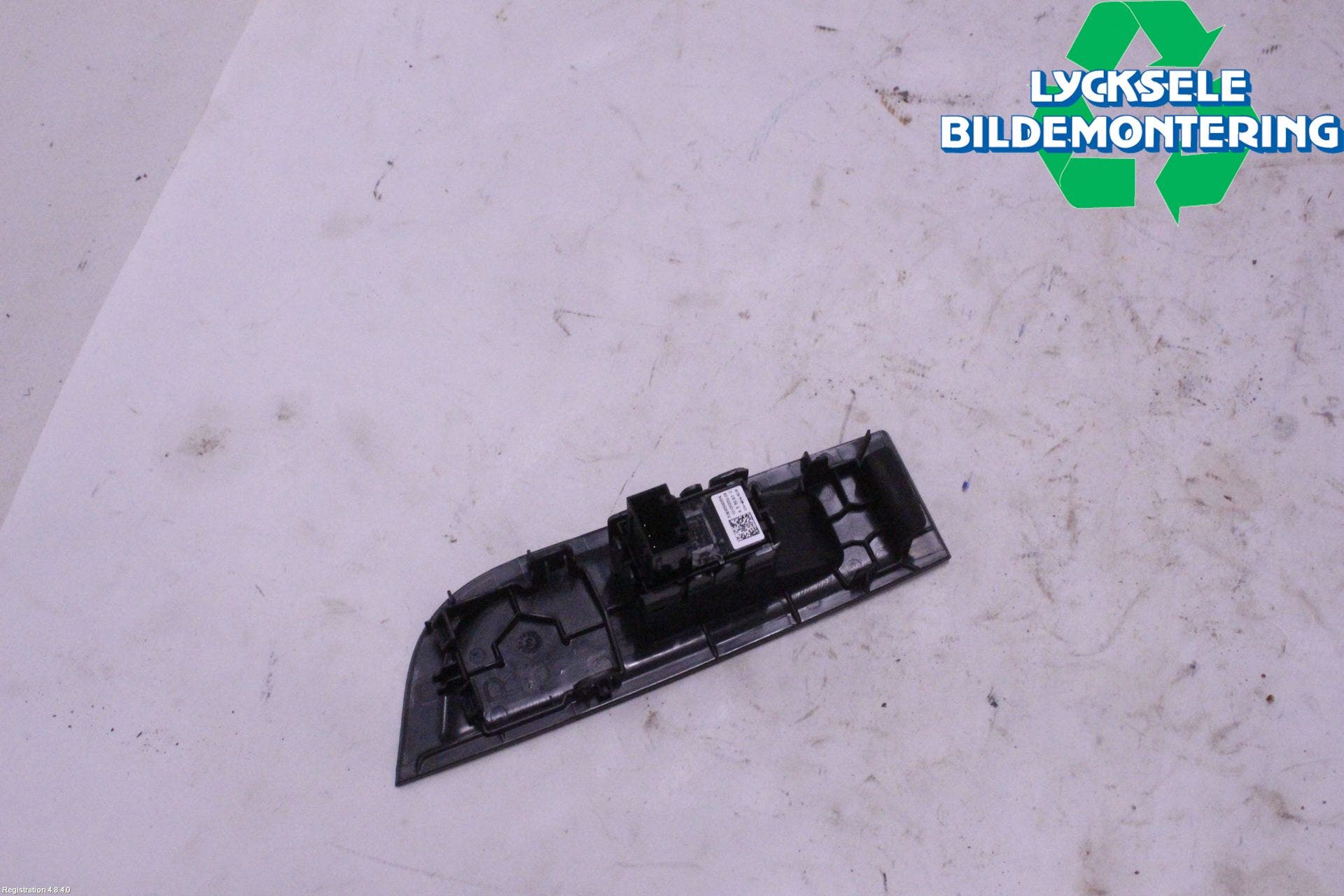 Skoda KAMIQ 20- Strömställare Elhiss