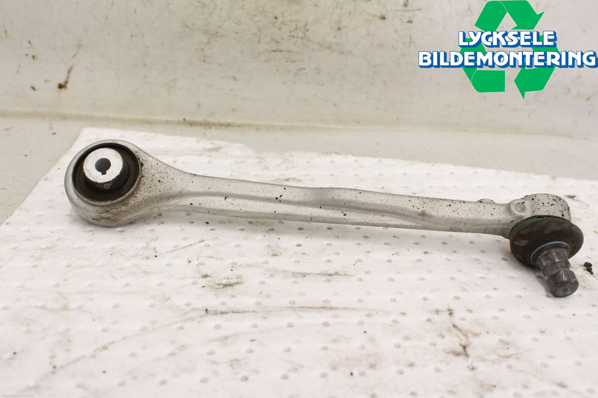 Audi A6 F2/C8 19- Bärarm Fram Övre Hö