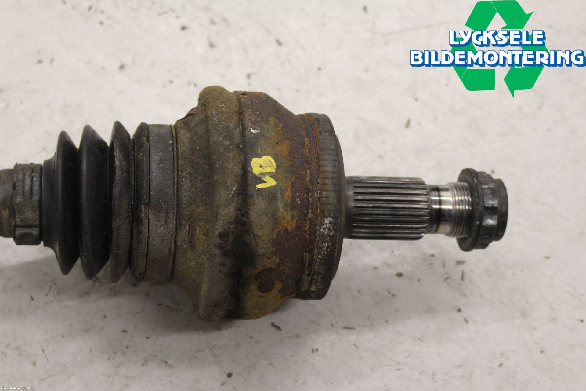 Mercedes-Benz MB C-KLASS (W204) 07-15 Drivaxel Bak Vänster