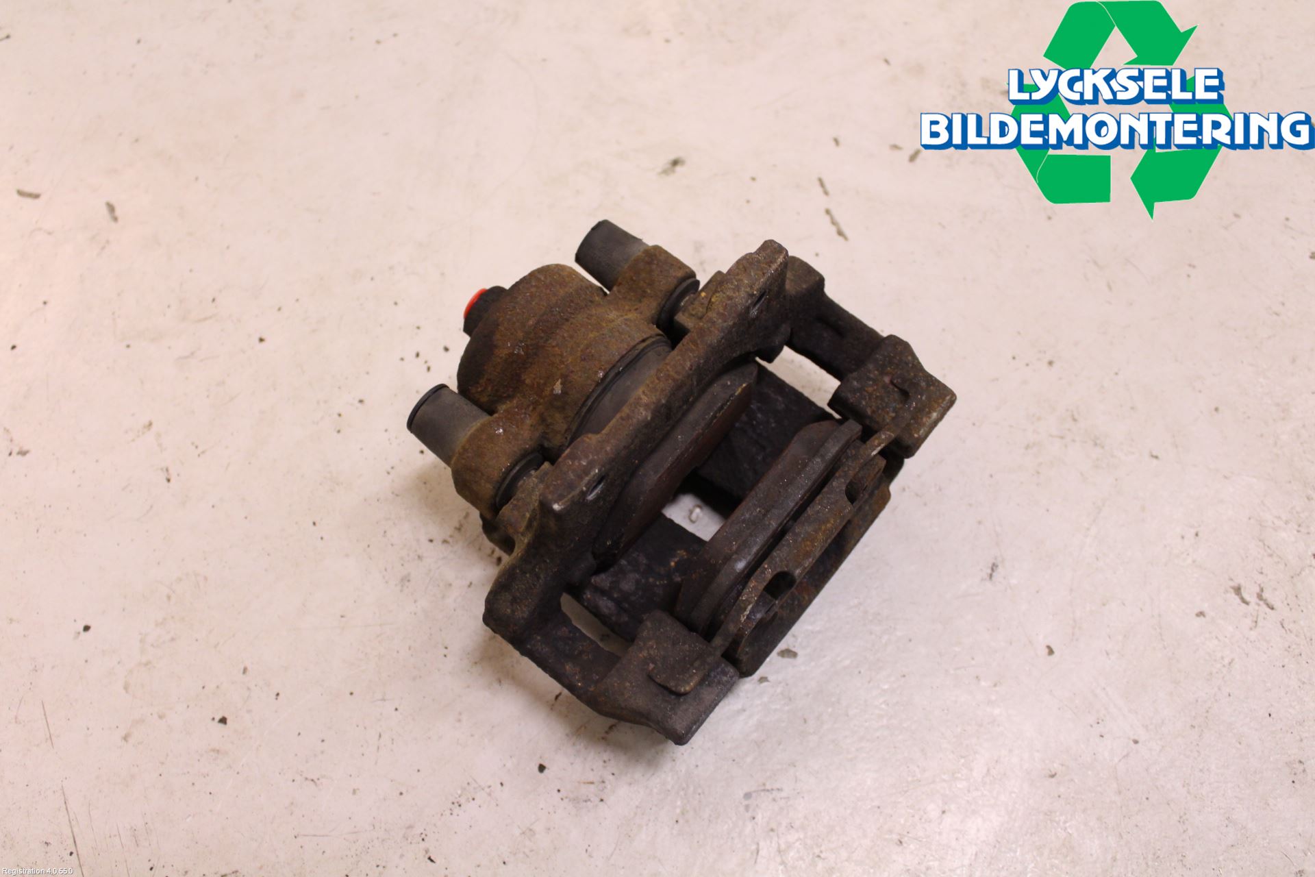 BMW 1 E87/81 5D/3D 03-11 Bromsok Bak Vänster