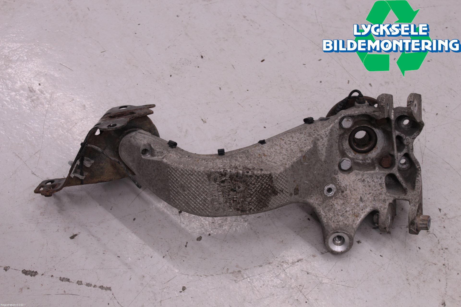 Mini COUPE R56 05-14 Hjullagerhus-Spindel Hö B