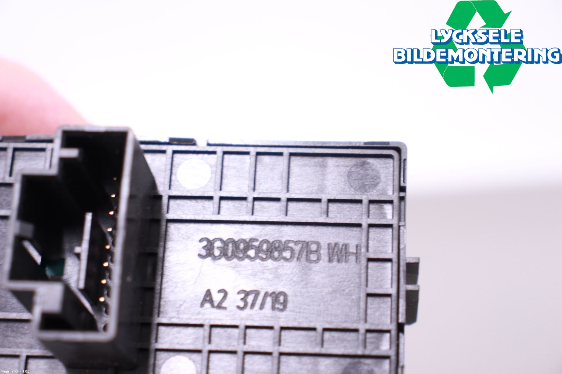 Skoda SUPERB 16-24 Strömställare Elhiss