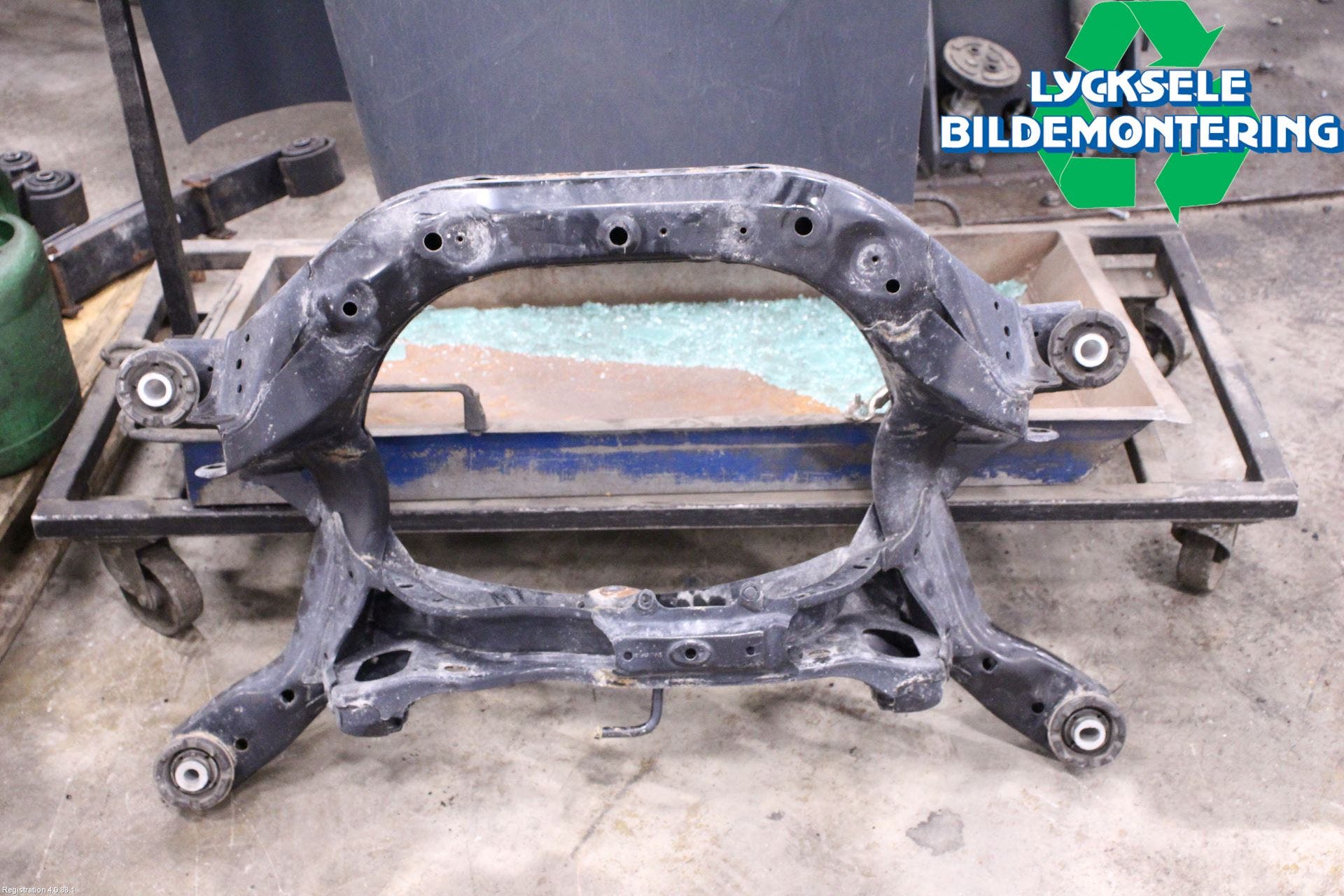 Toyota RAV4 19- Bakaxelbalk