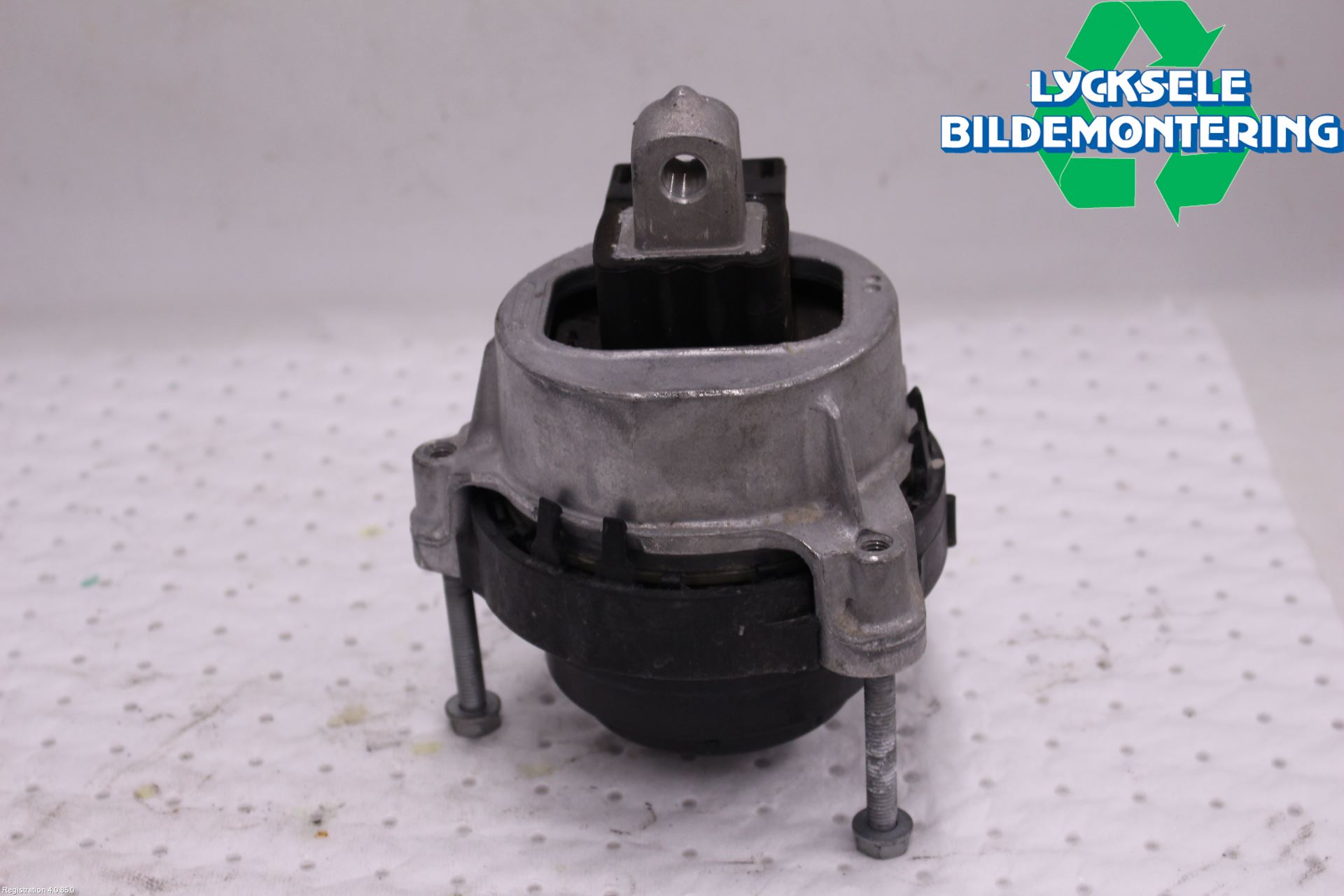 BMW 5 G30/G31/F90 17-23 Motorfäste