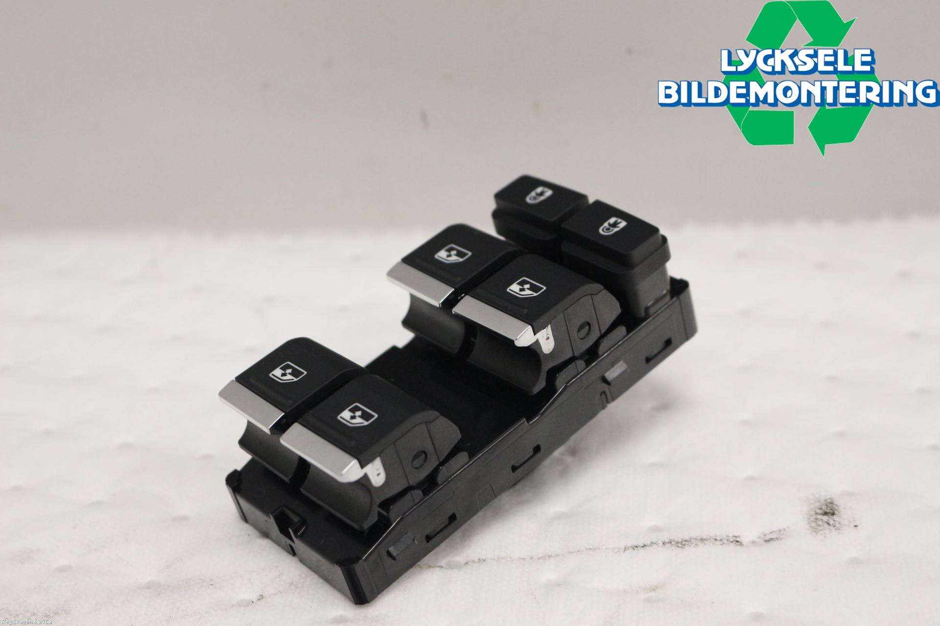 Audi A6 F2/C8 19- Strömställare Elhiss