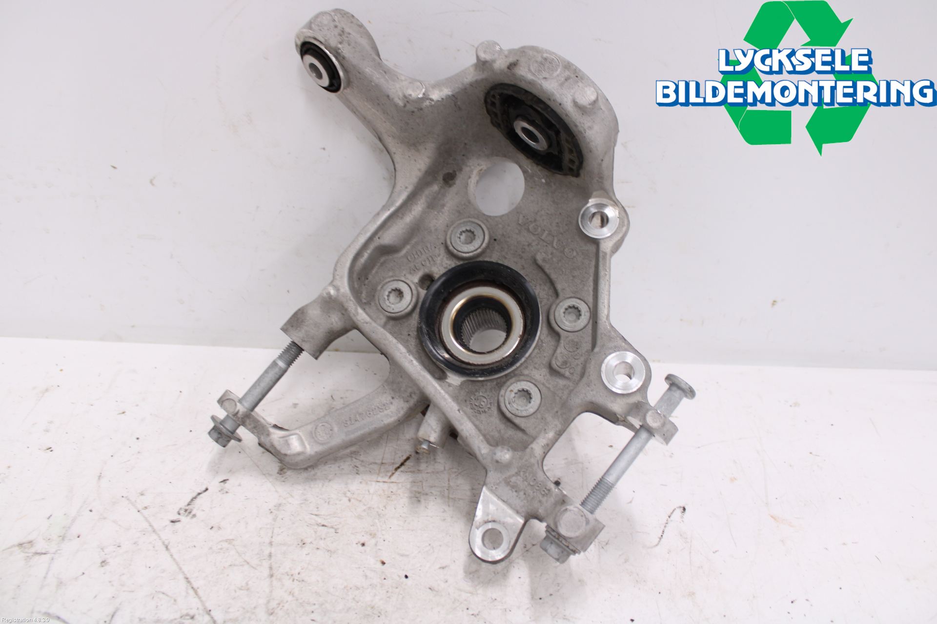 Volvo V60 19- Hjullagerhus Bak Hö