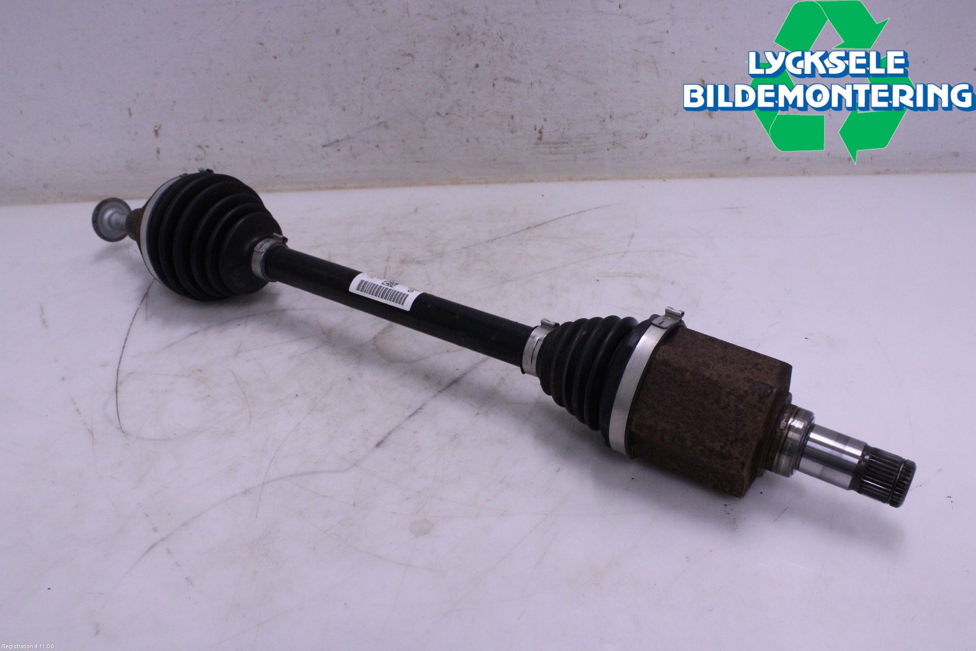 Audi Q4 E-TRON FZ 22- Drivaxel Fram Höger