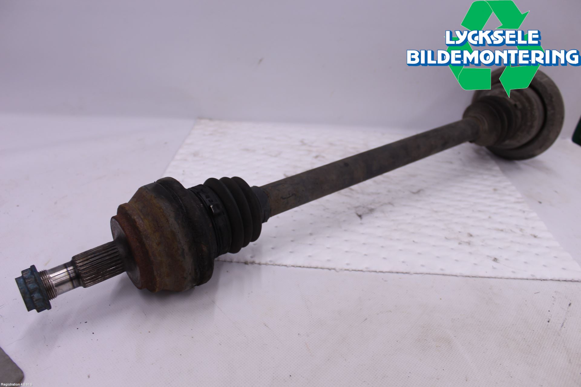 Mercedes-Benz MB E-KLASS (W213) 16-23 Drivaxel Bak Vänster