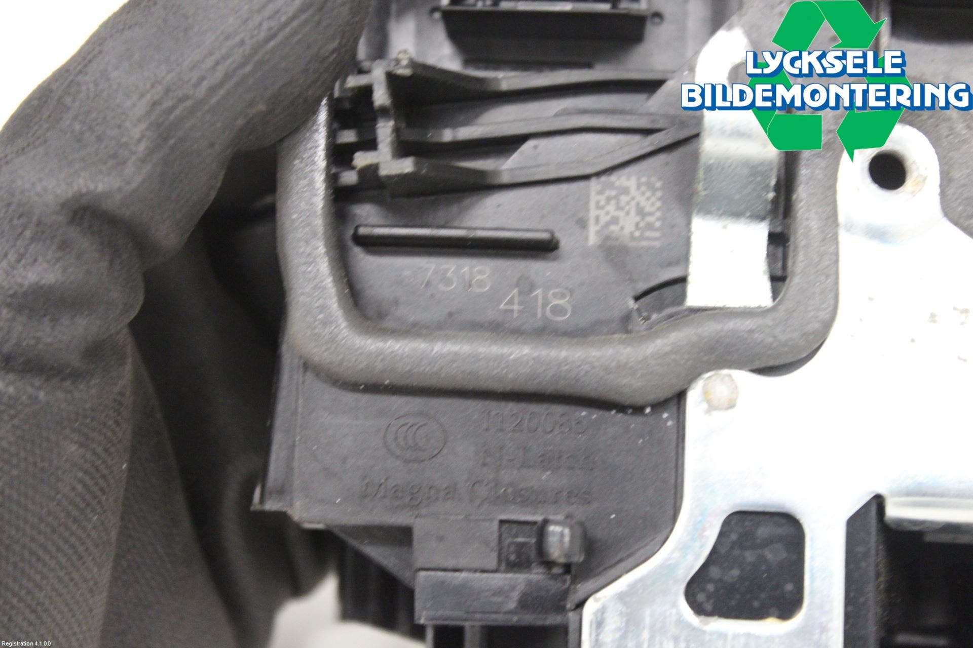 BMW X4 F26 14-18 Låskista-Dörrlås