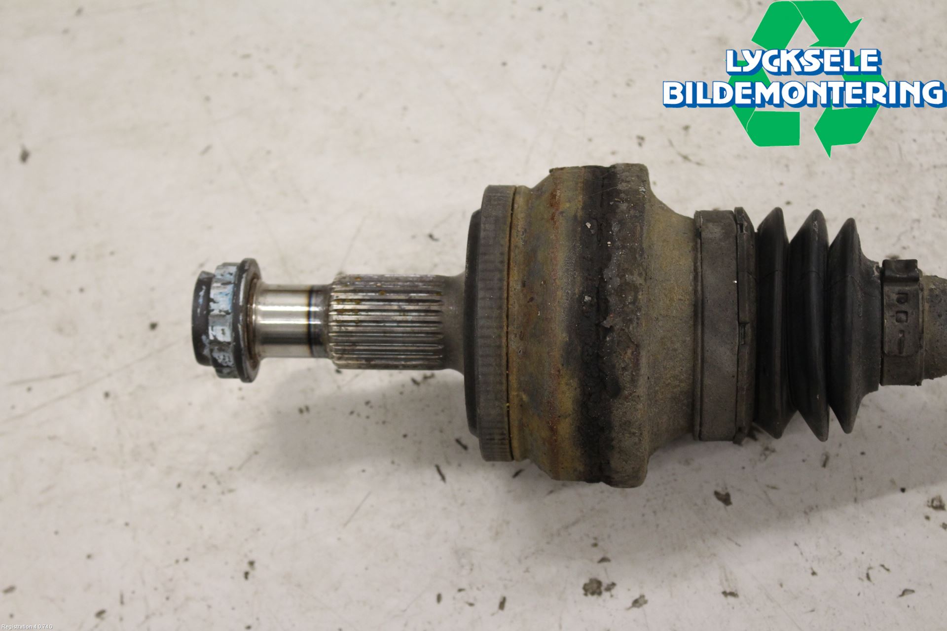 Mercedes-Benz MB E-KLASS (W211) 02-09 Drivaxel Bak Vänster