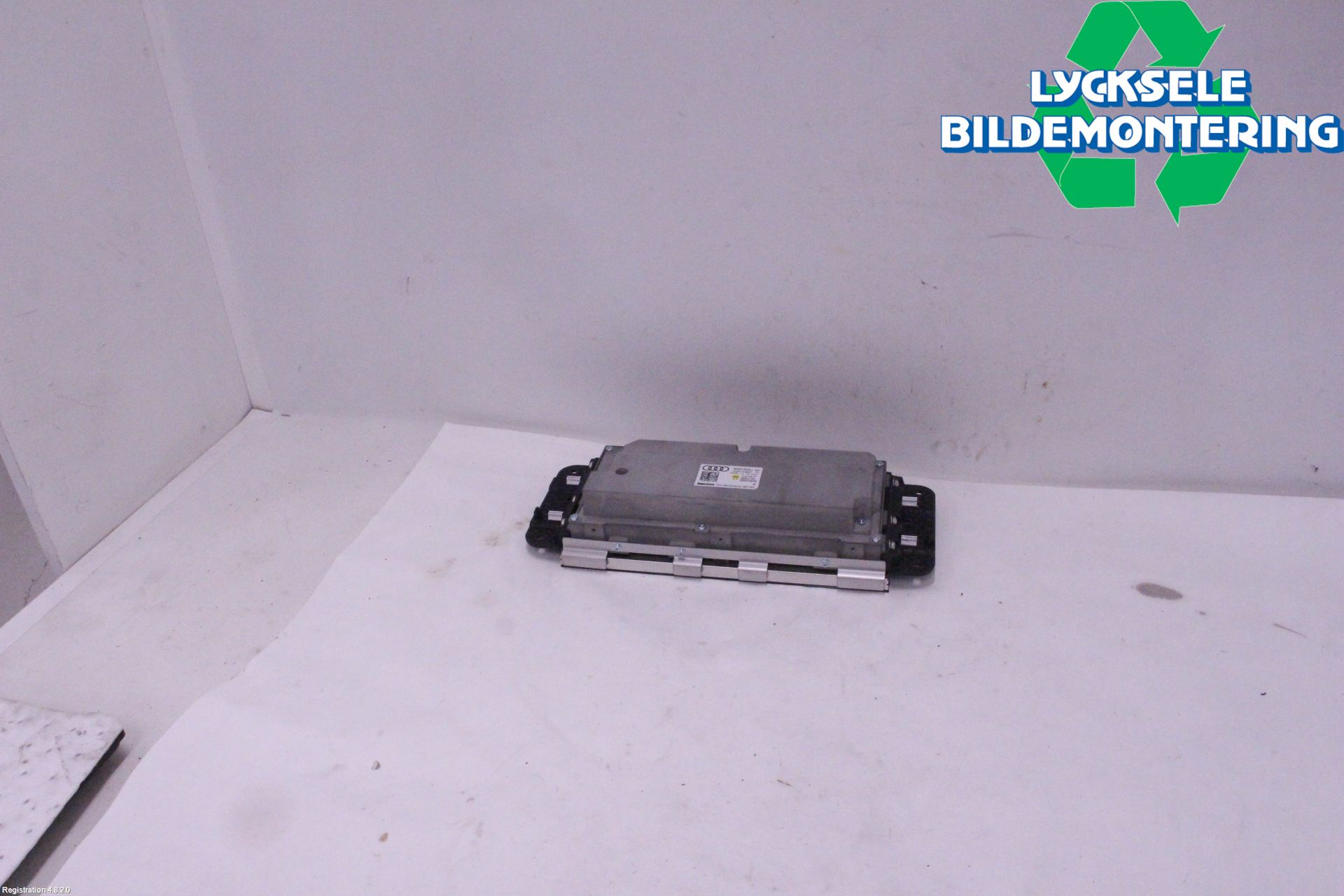 Audi A6 F2/C8 19- Kontrolldisplay