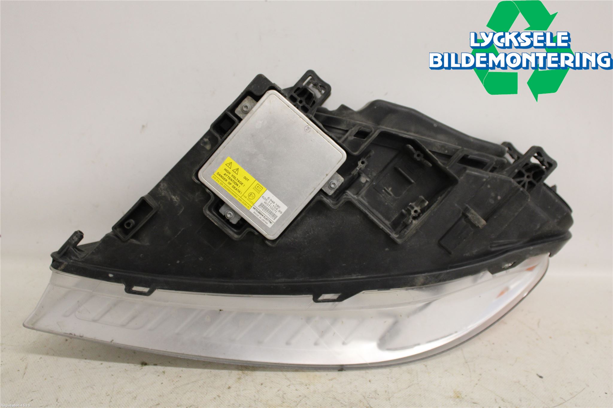 Volvo V70 08-13 Strålkastare Höger