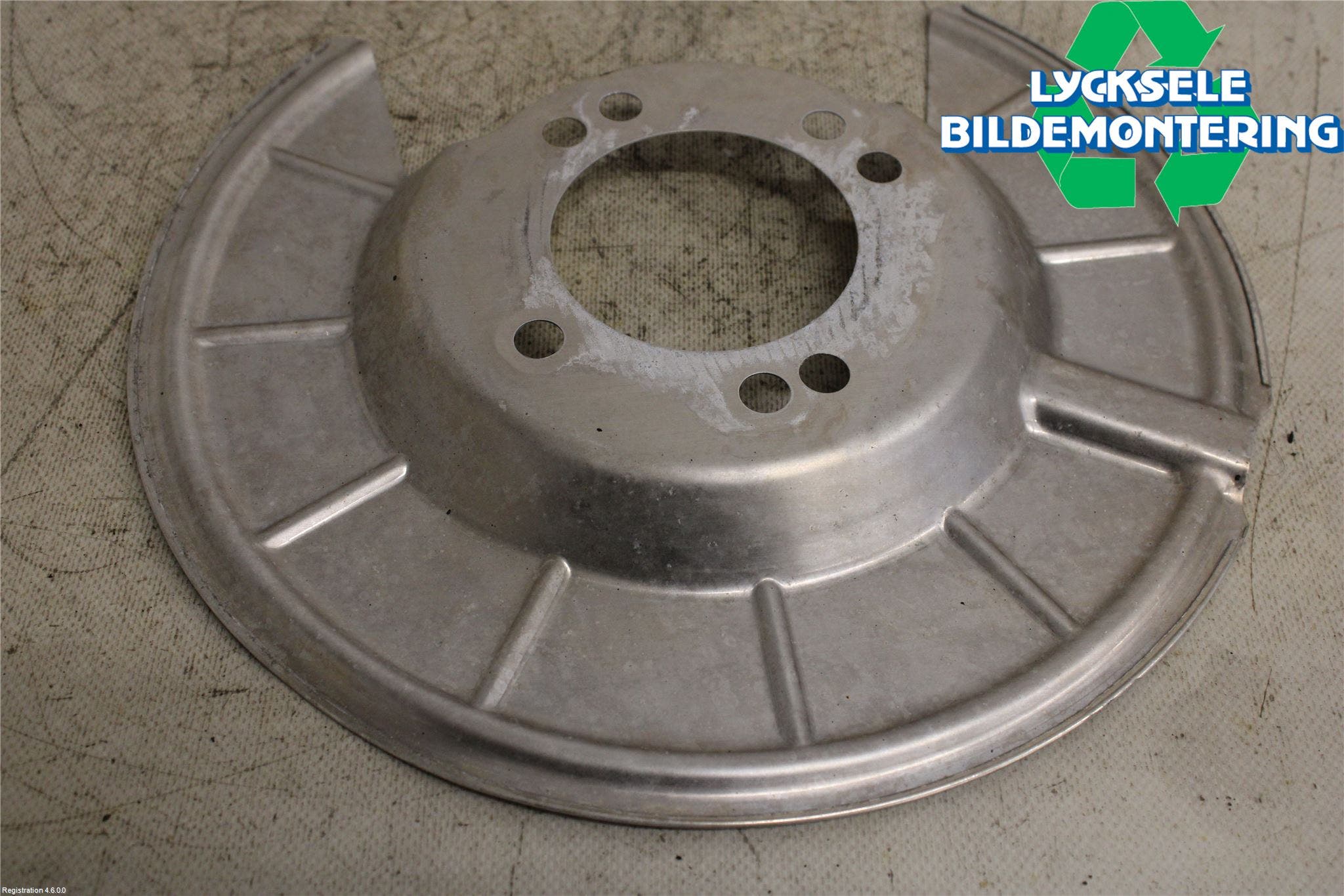 Ford KUGA/KUGA PHEZ/FHEV 20- Bromssköld Bak