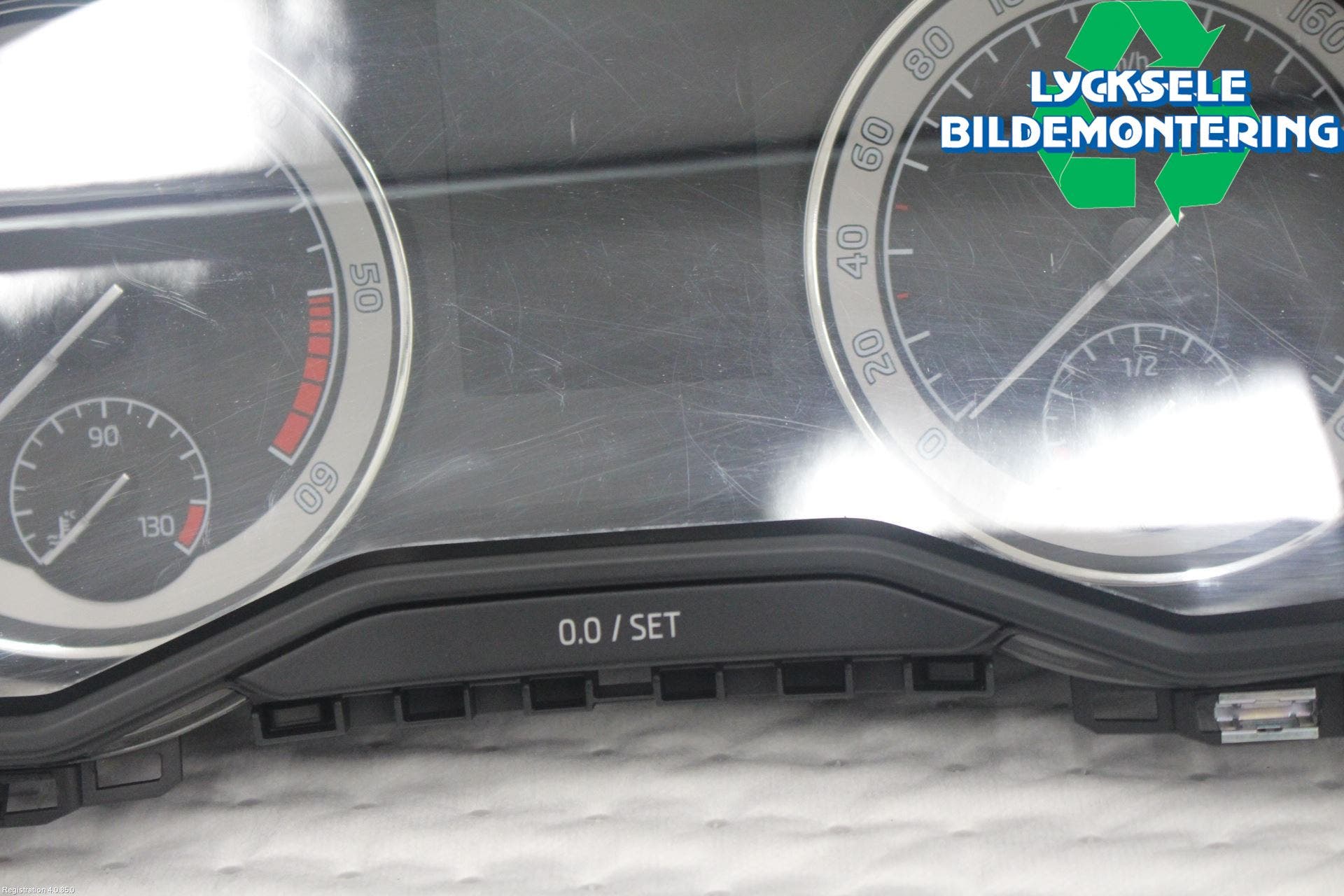 Skoda SUPERB 16-24 Instrument Komb