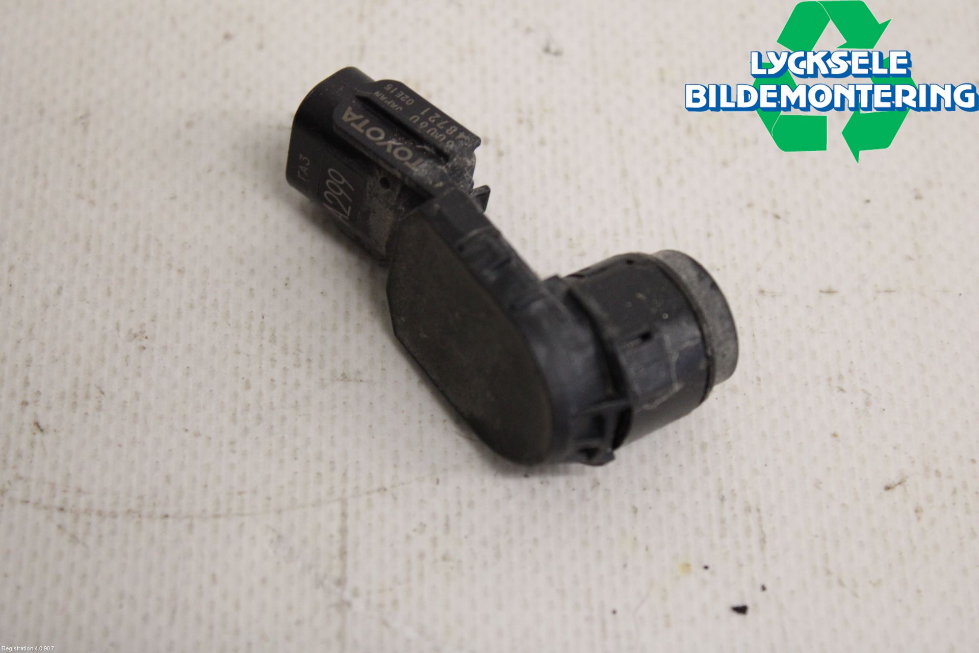 Toyota RAV4 19- Parkeringshjälp Frontsensor