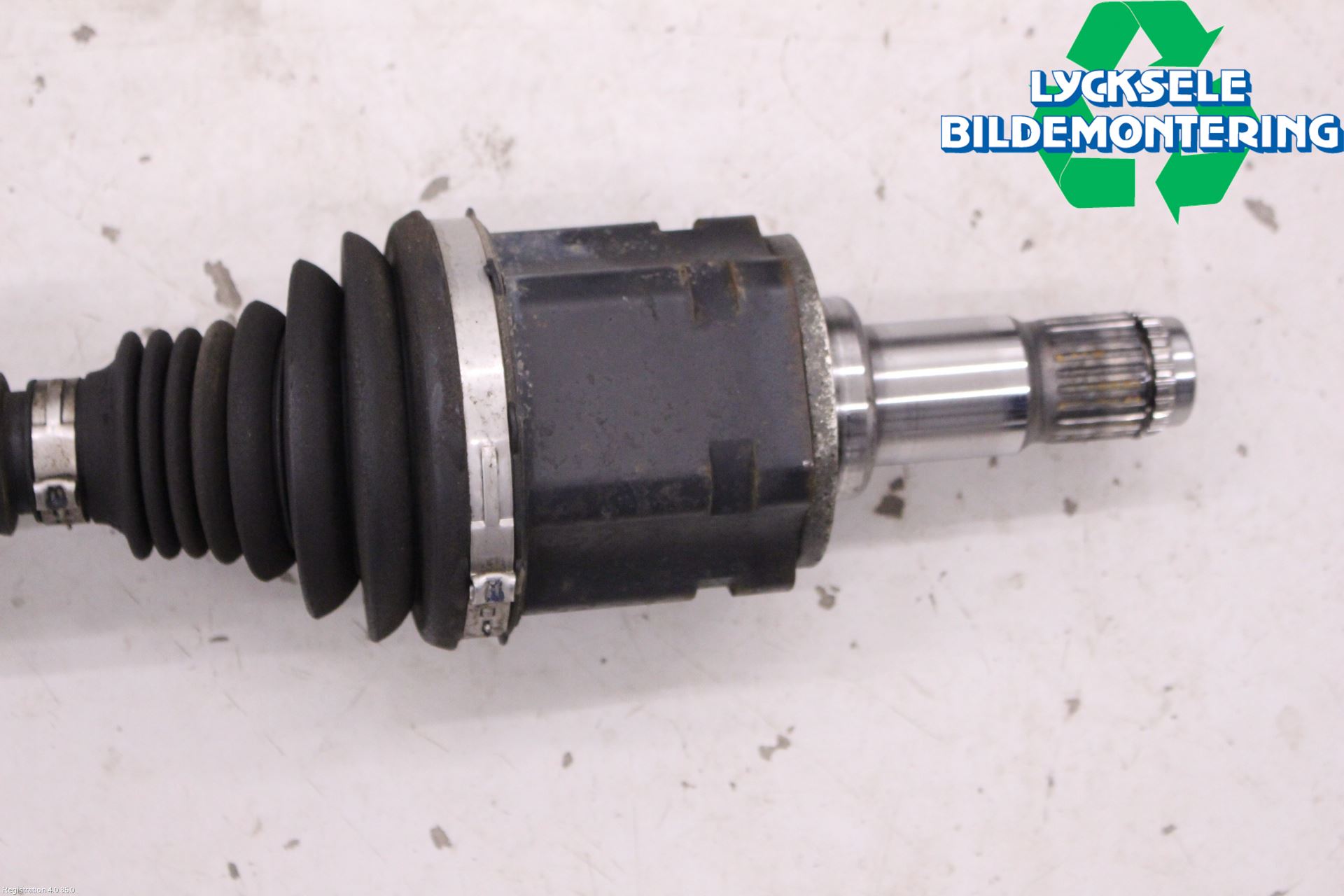 Lexus RX AL20 16-22 Drivaxel Fram Vänster