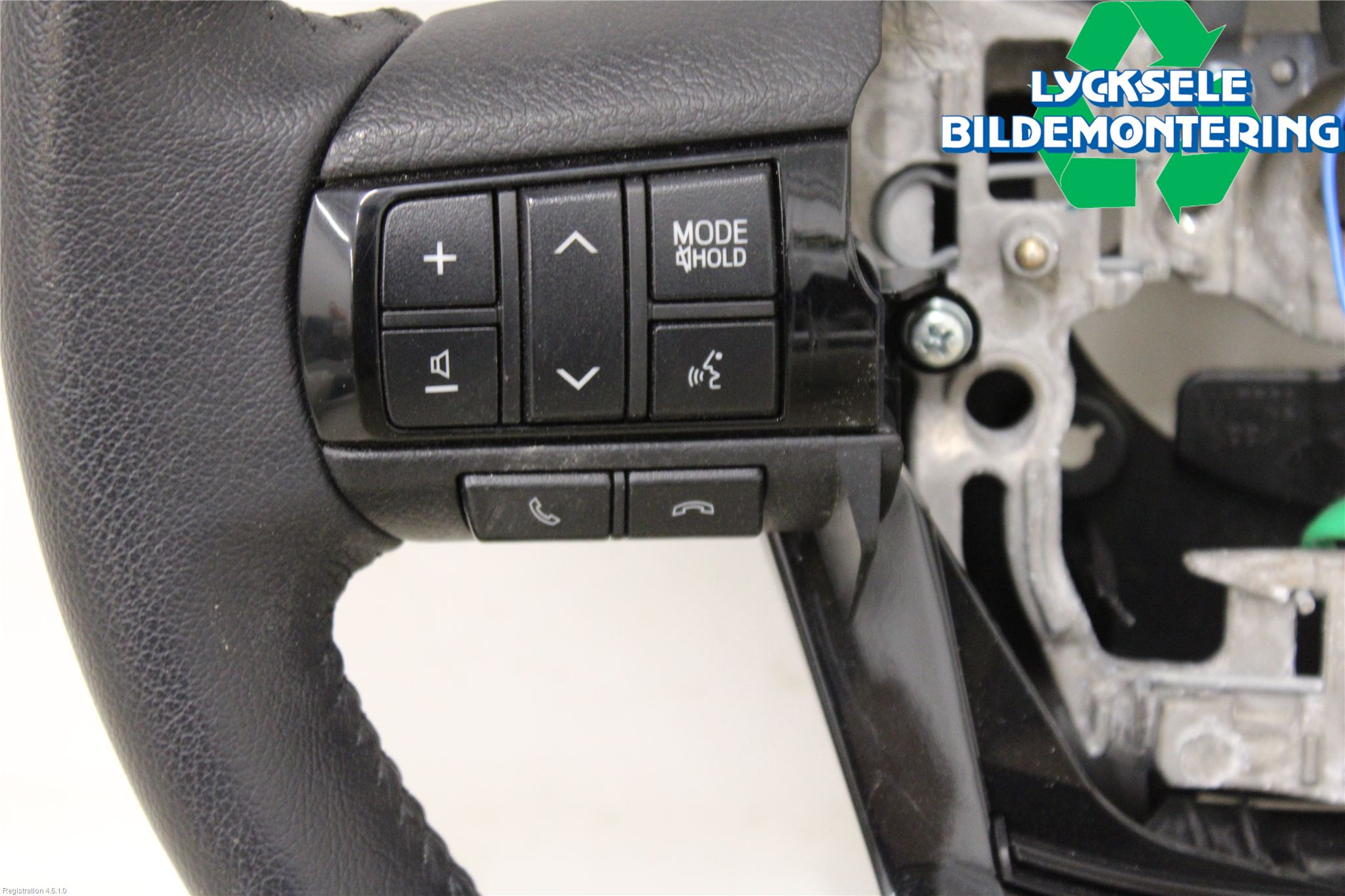 Toyota HILUX 16- Ratt