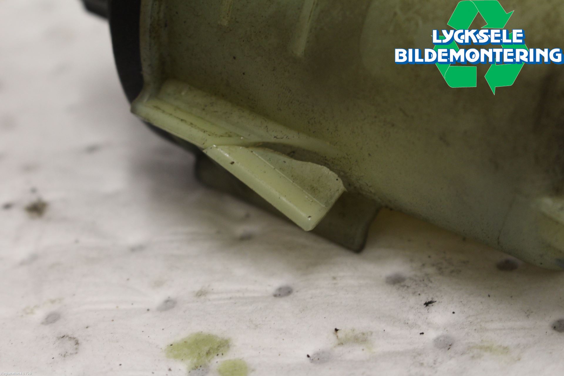 Volvo V70 08-13 Styrservooljebehållare