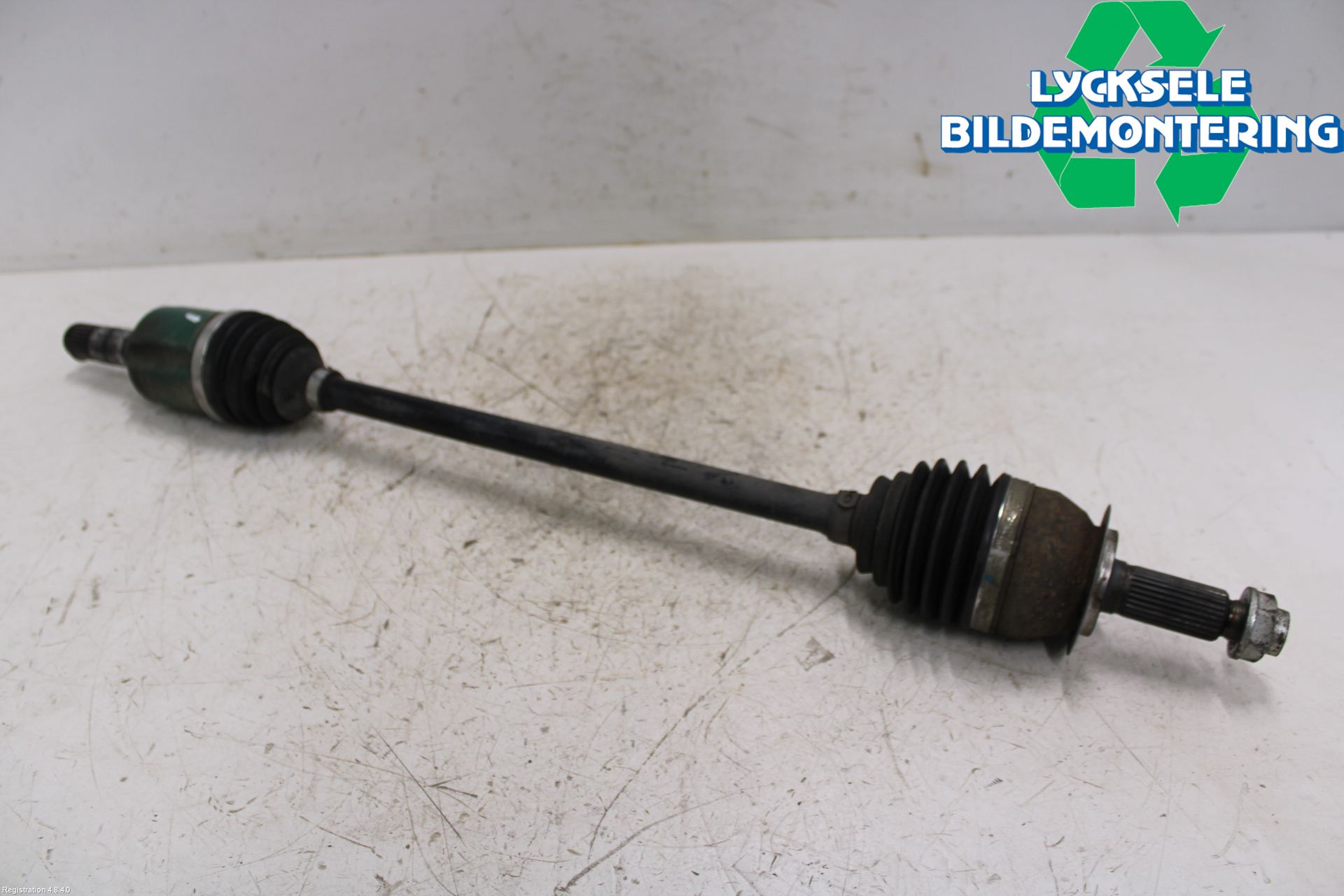 Subaru OUTBACK 15-20 Drivaxel Fram Vänster