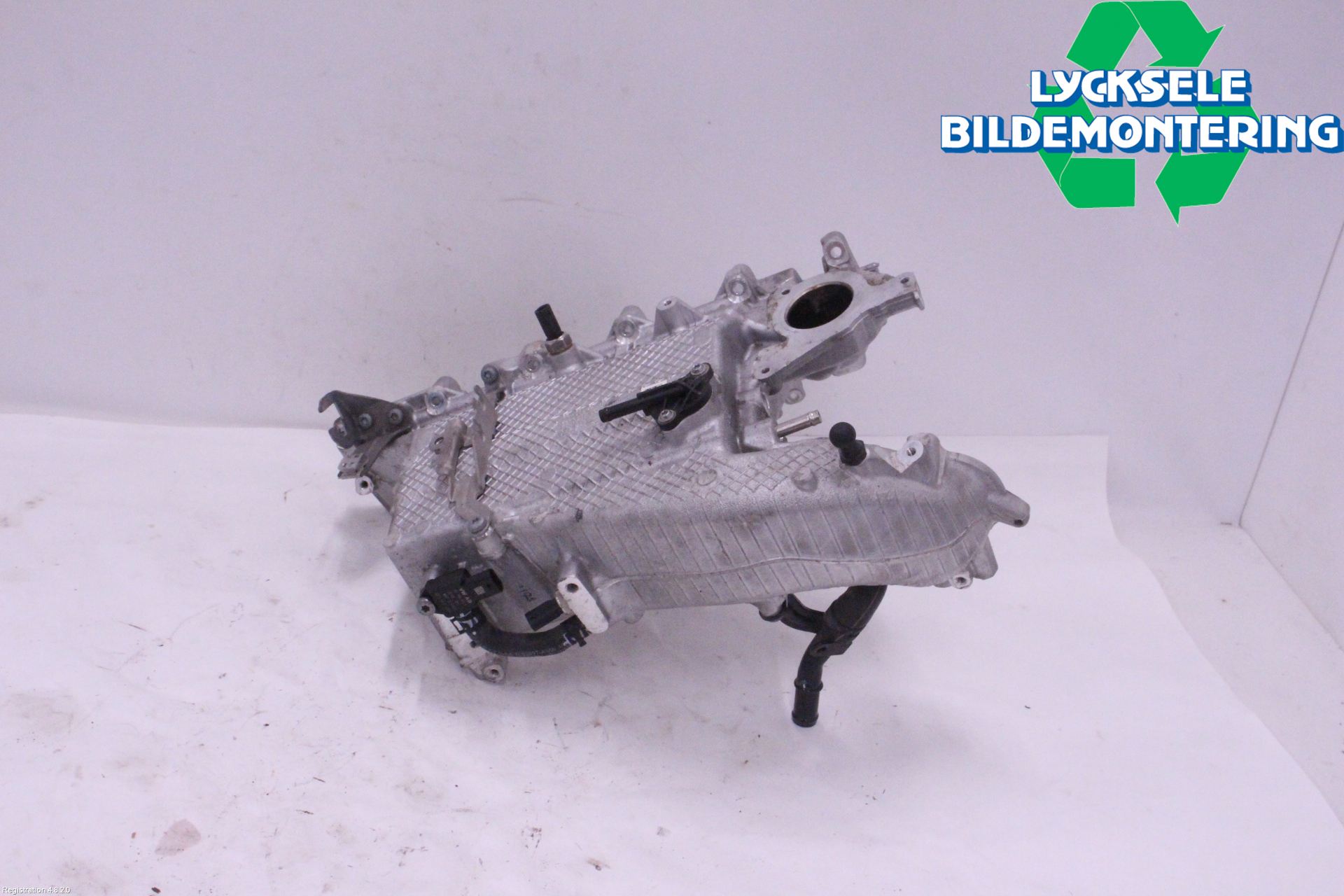 Audi A6 F2/C8 19- Grenrör Insug