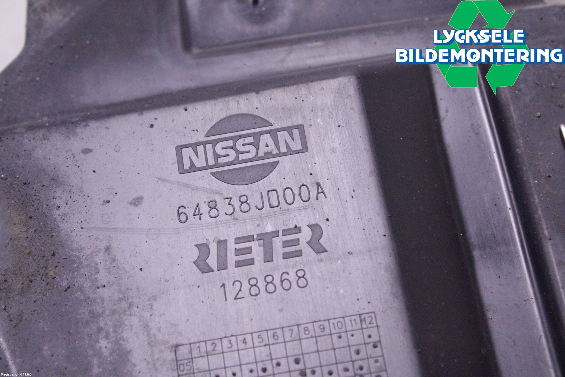 Nissan QASHQAI 10-14 Hasplåt Plåt-Plast