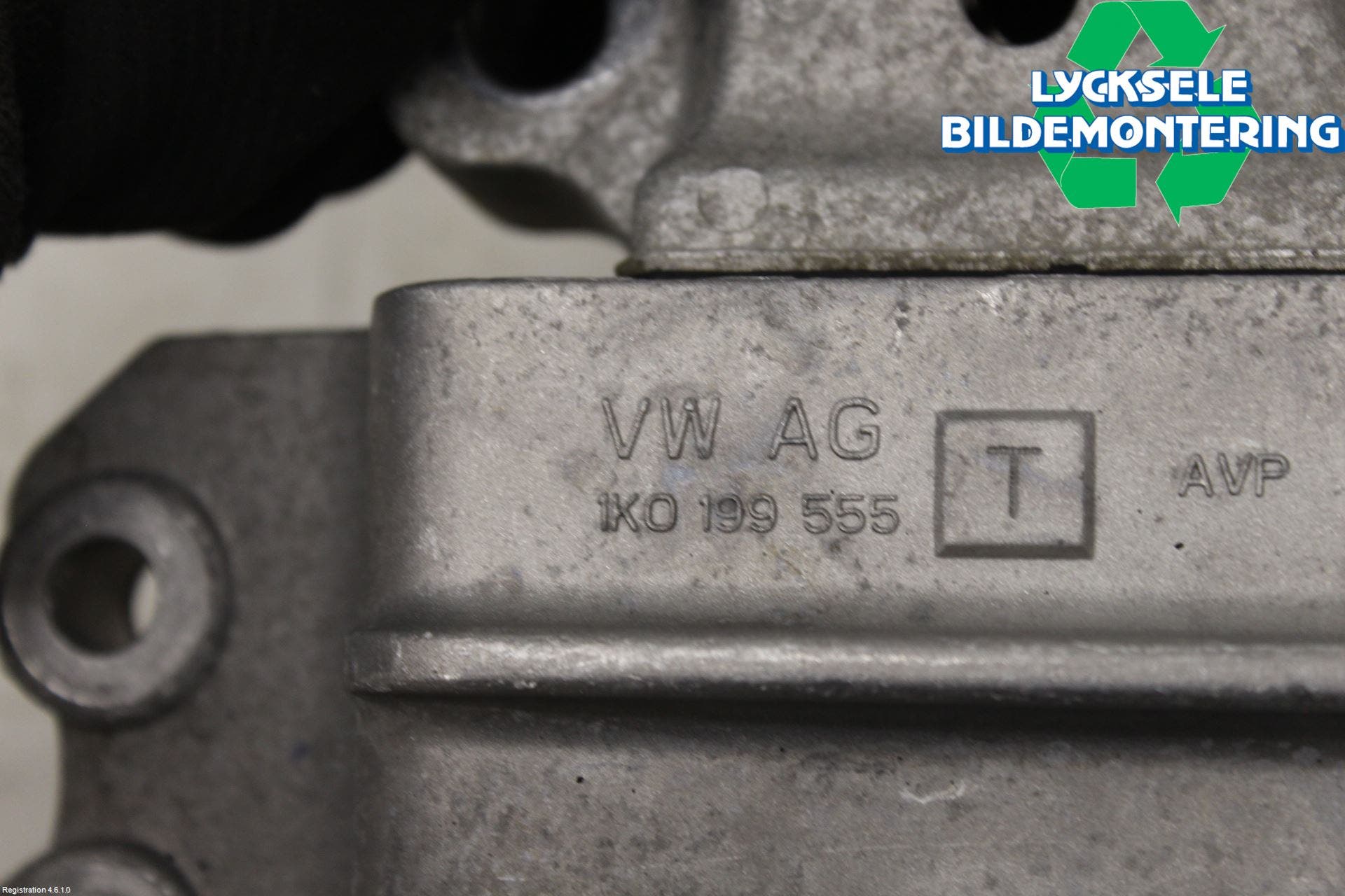 Volkswagen VW CADDY 11-15 Växellådsfäste