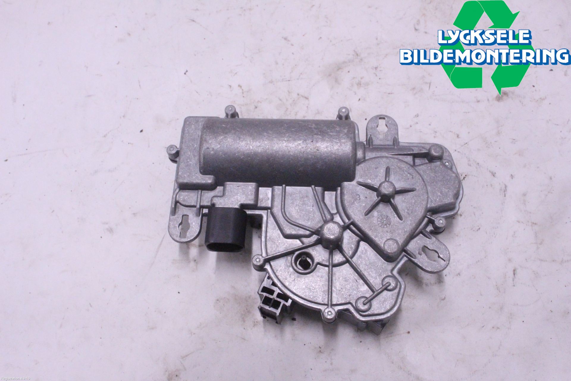 Volkswagen VW PASSAT 20-24 Bakluckeöppnare Automatisk