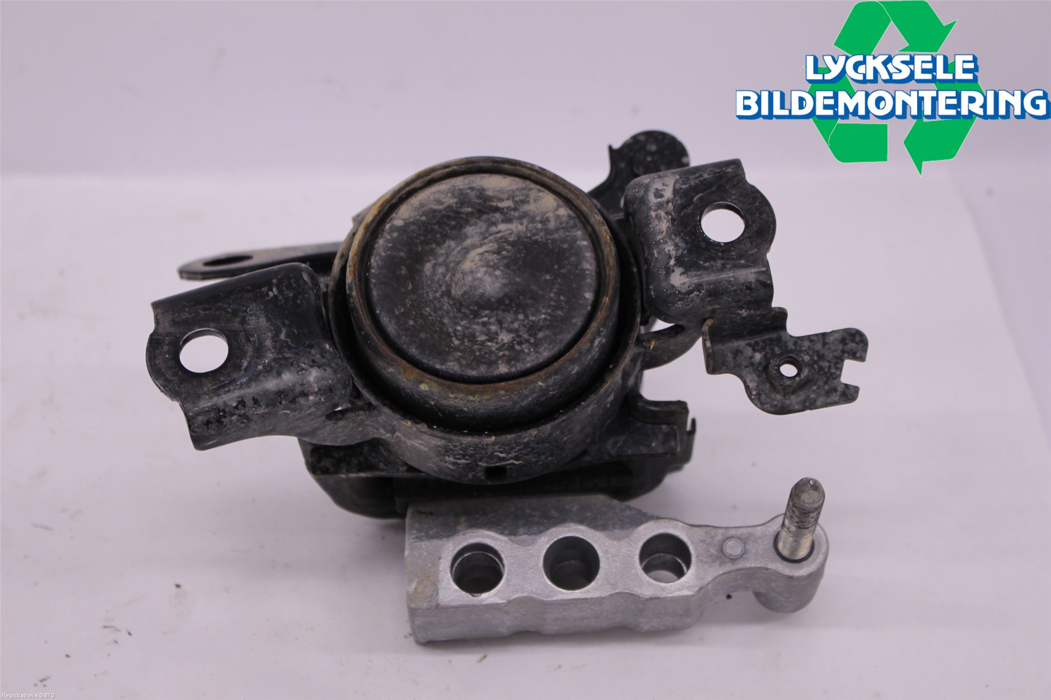 Toyota RAV4 19- Motorfäste