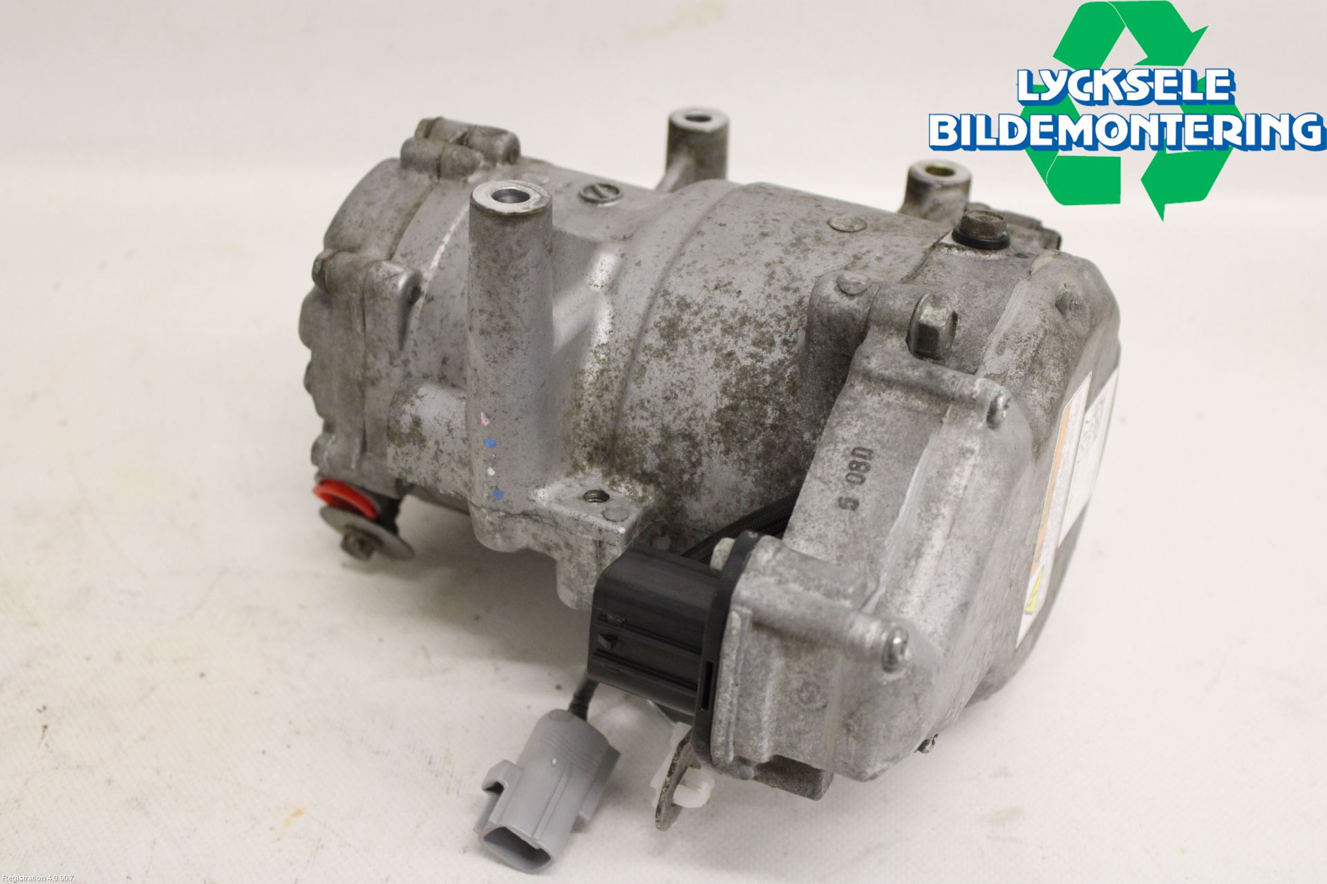 Mitsubishi OUTLANDER 13-21 Ac Kompressor