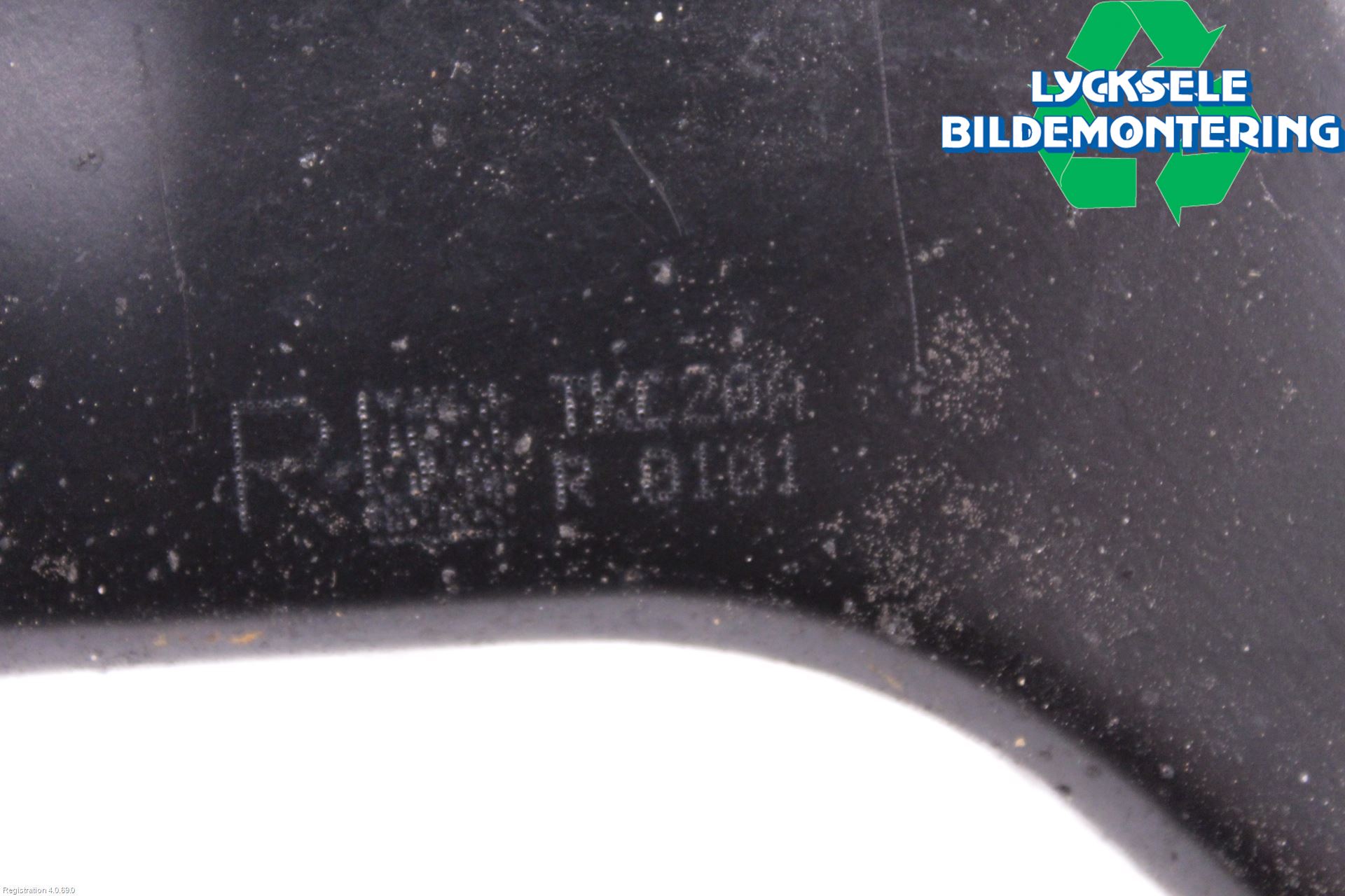 Mitsubishi L200 16-23 Bärarm Fram Övre Hö