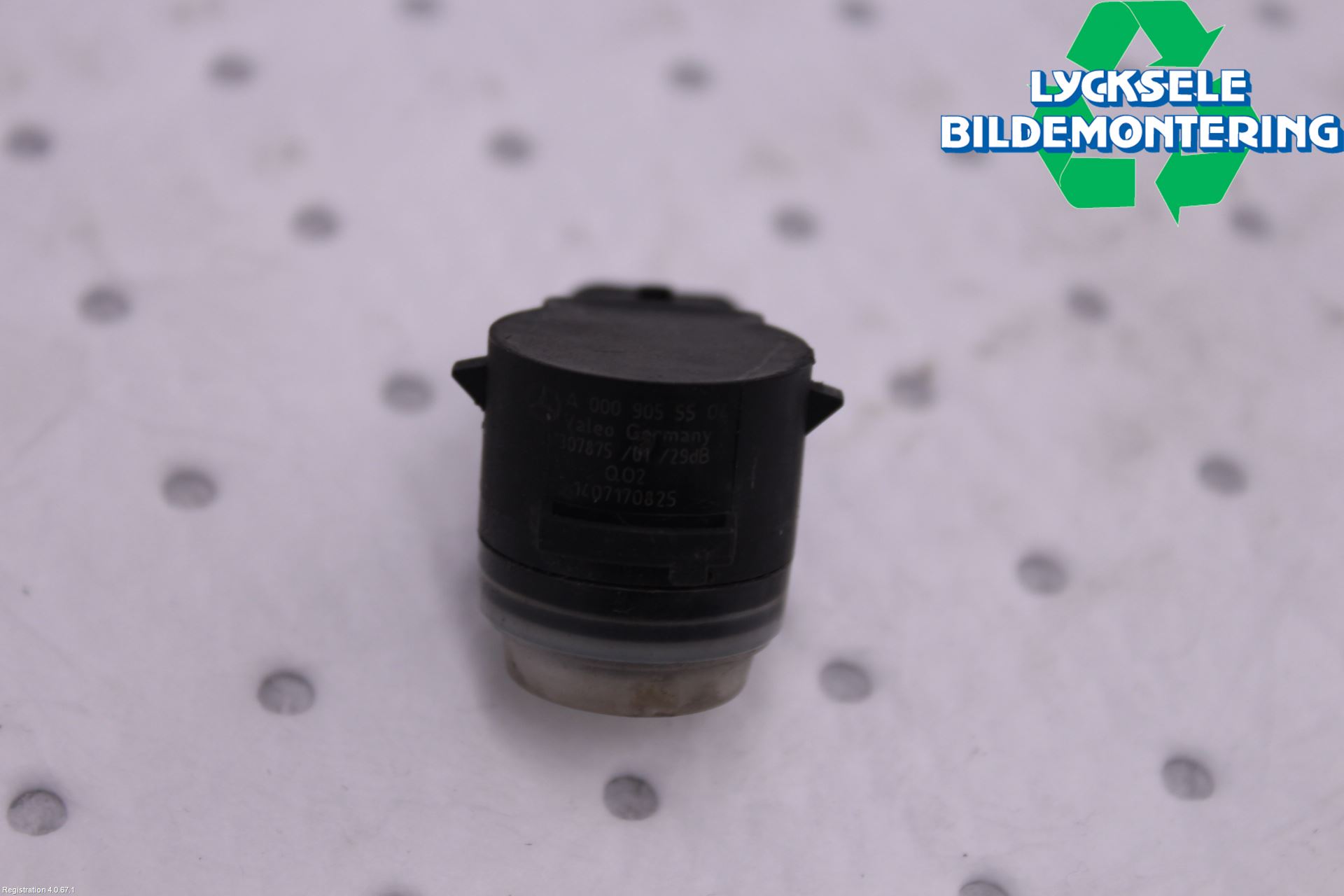 Mercedes-Benz MB C-KLASS (W205) 14-21 Parkeringshjälp Frontsensor