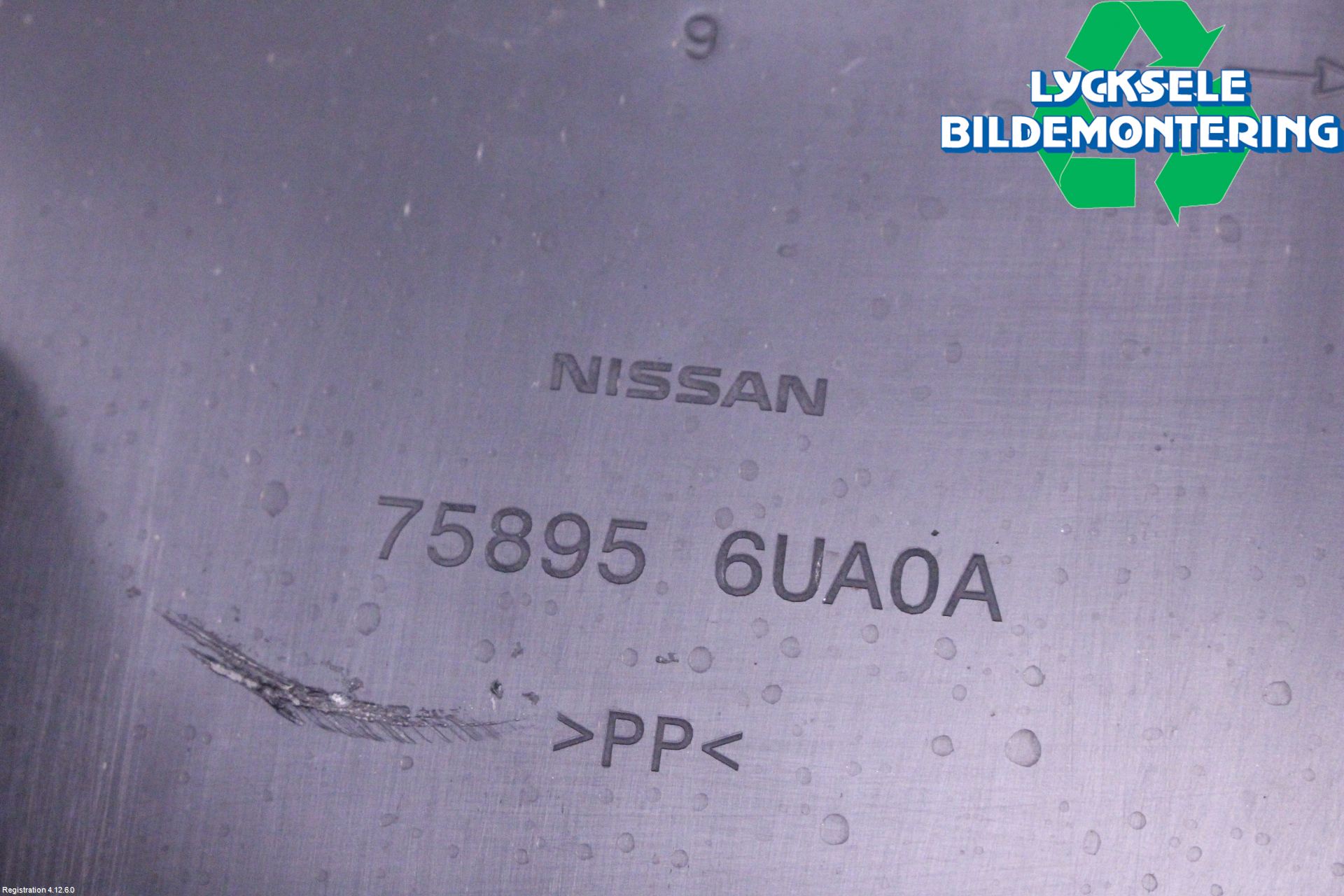 Nissan QASHQAI 21- Hasplåt Plåt-Plast
