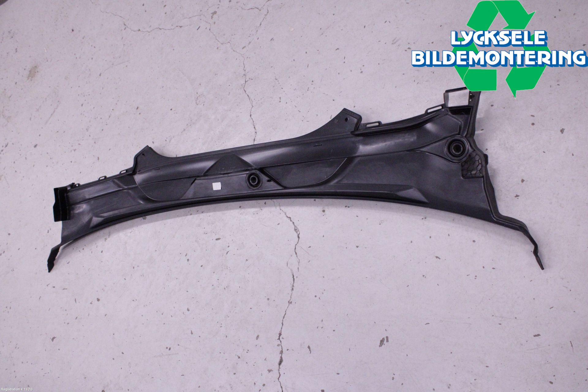 BMW 5 G30/G31/F90 17-23 Torpedplåt-Torpedplast