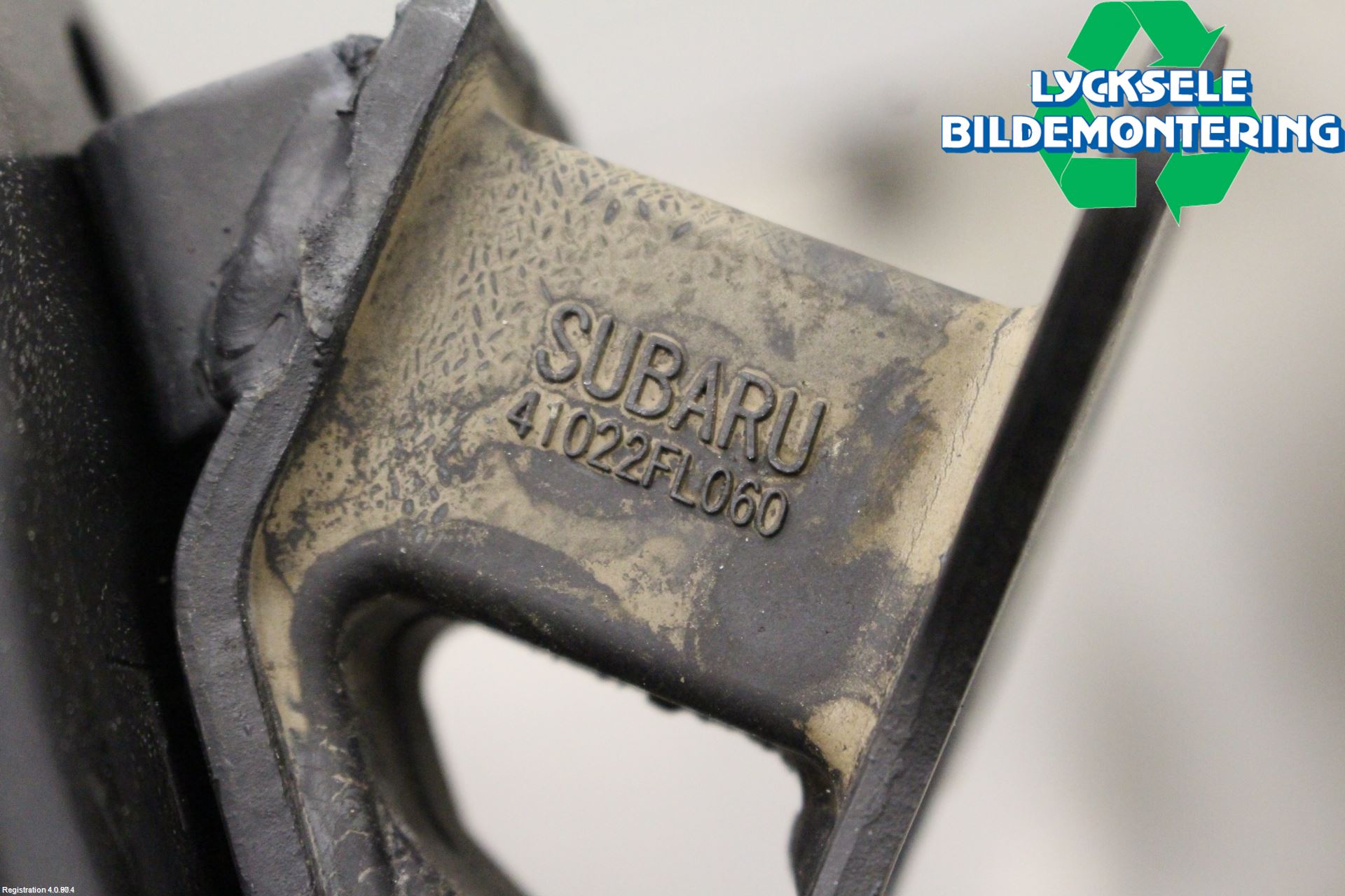 Subaru OUTBACK 21- Växellådsbalk