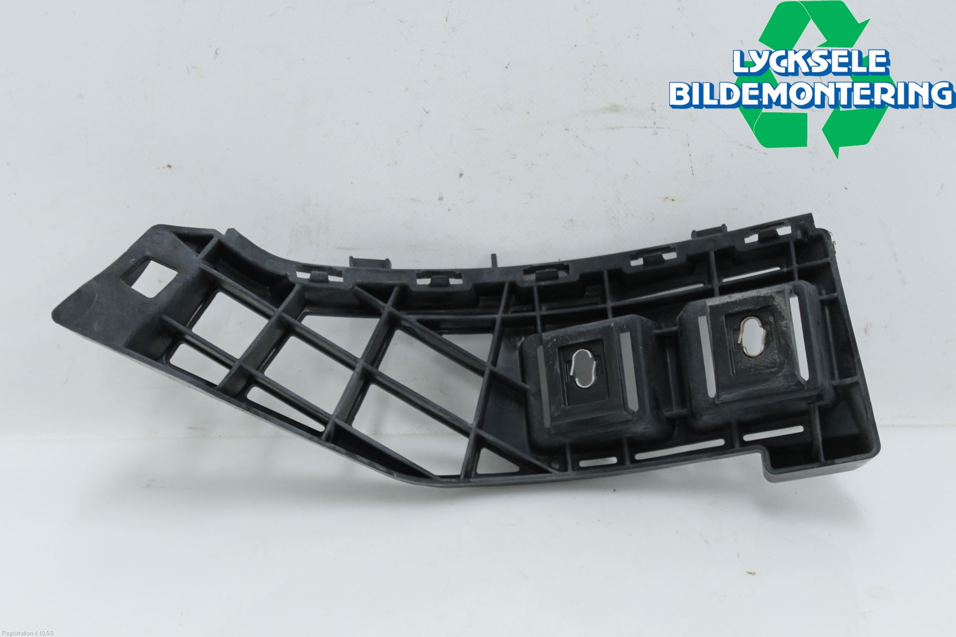 Mercedes-Benz MB E-KLASS (W212) 09-16 Stötfångarfäste Bak Hö